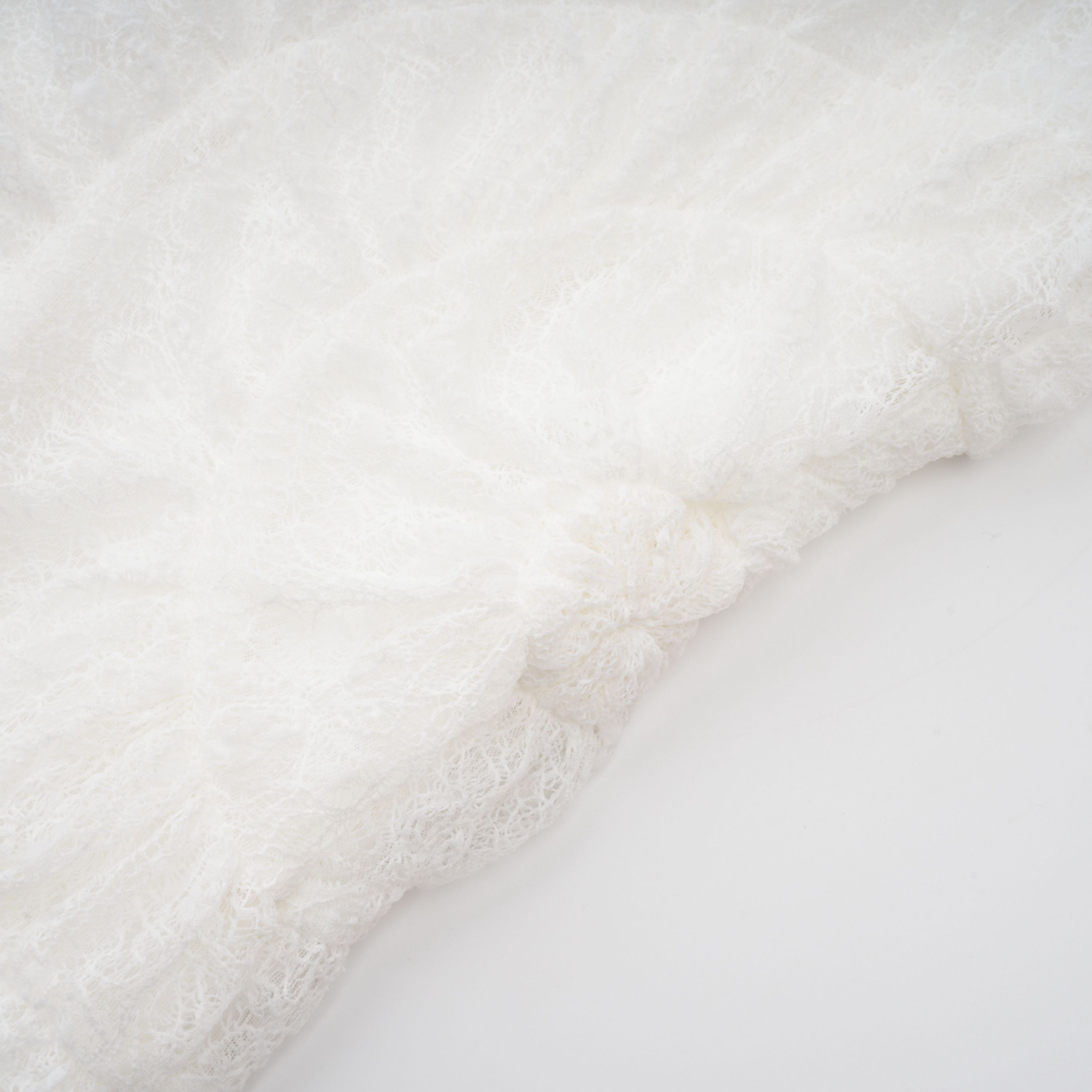 Étincelle White Ruched Lace Maxi Dress