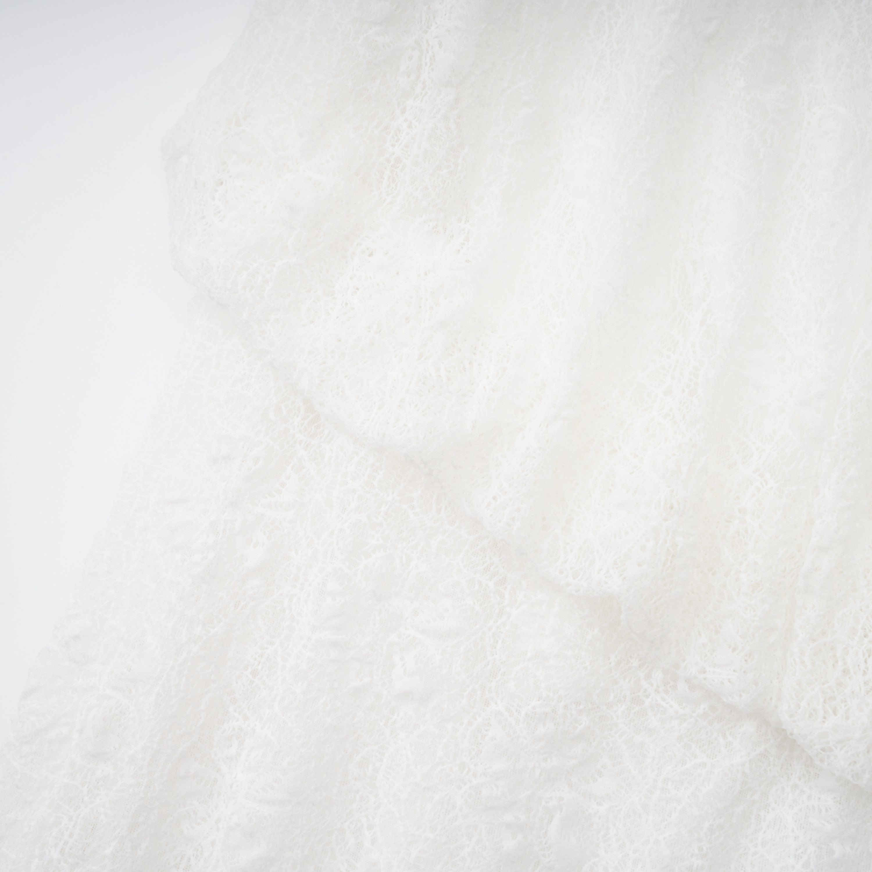 Étincelle White Ruched Lace Maxi Dress