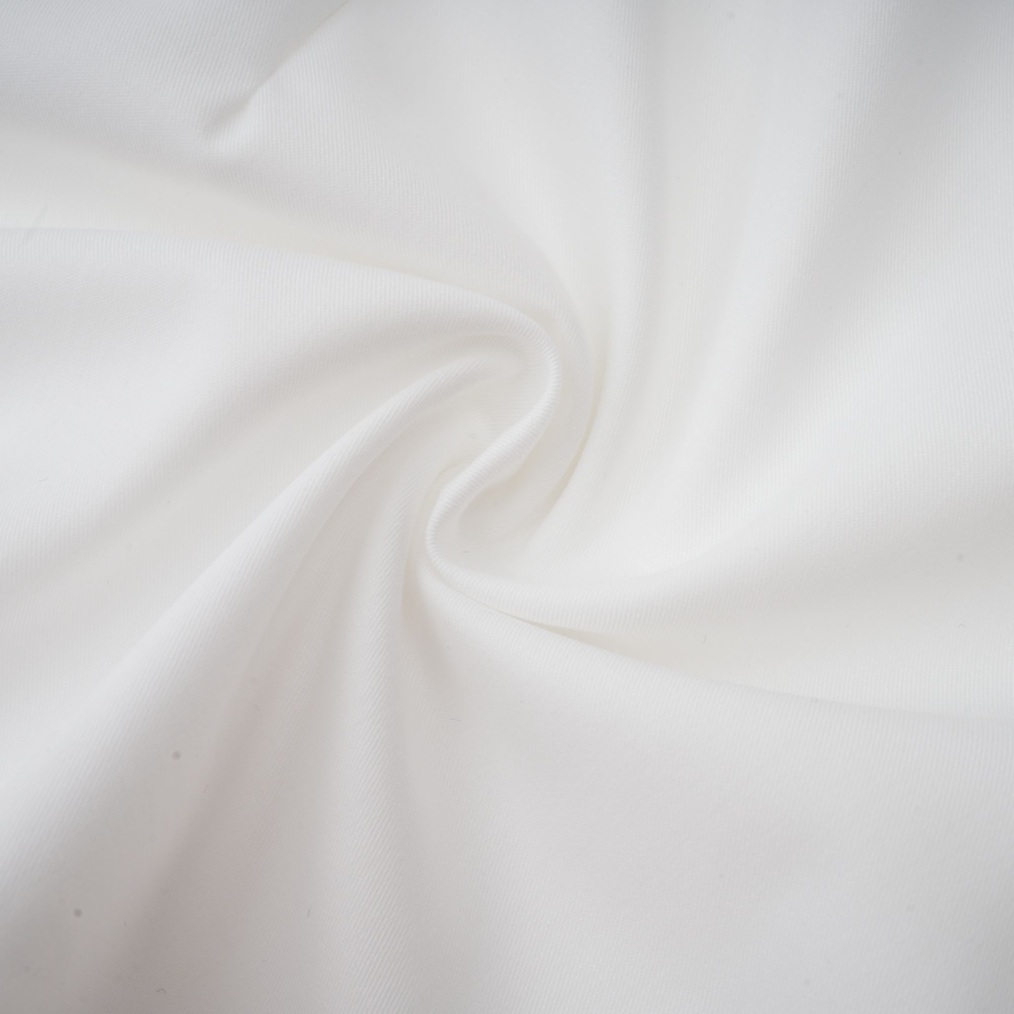 طقم قميص وتنورة متناسقين بطبعات الأزهار من Léonor