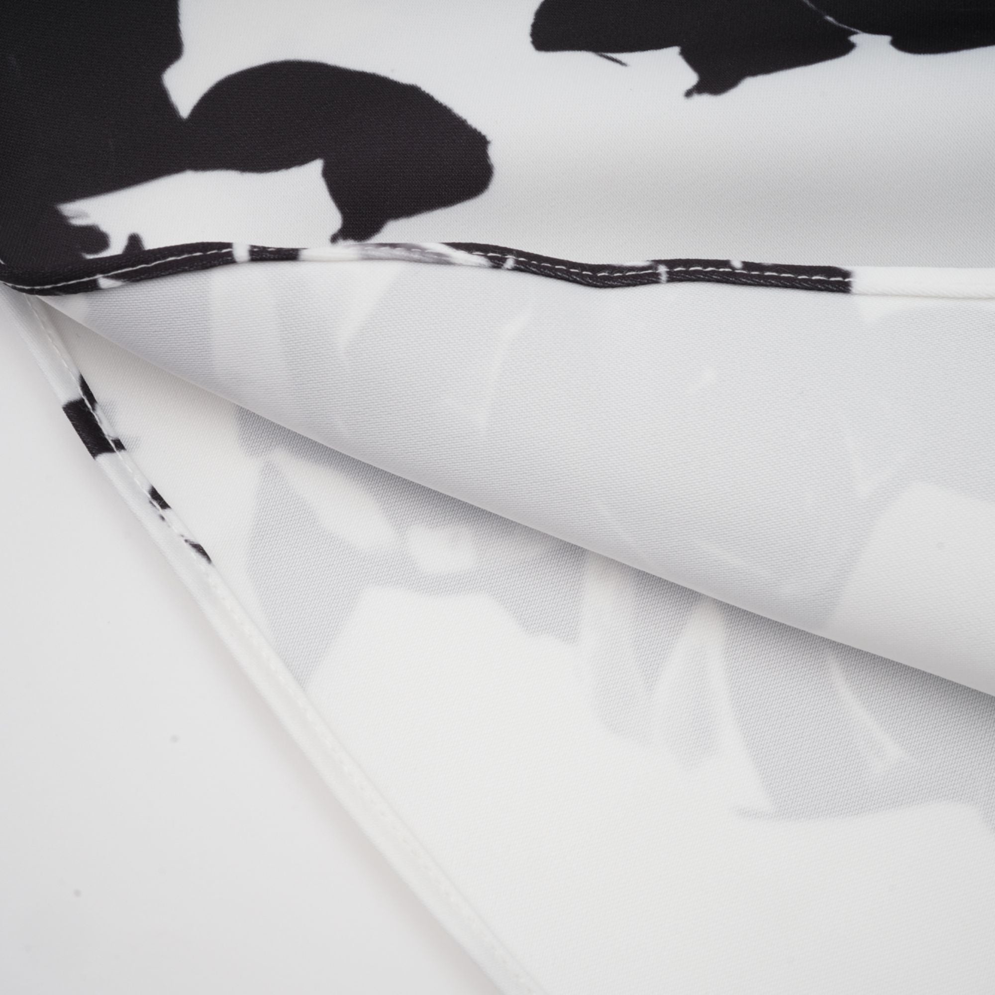 طقم قميص وتنورة متناسقين بطبعات الأزهار من Léonor