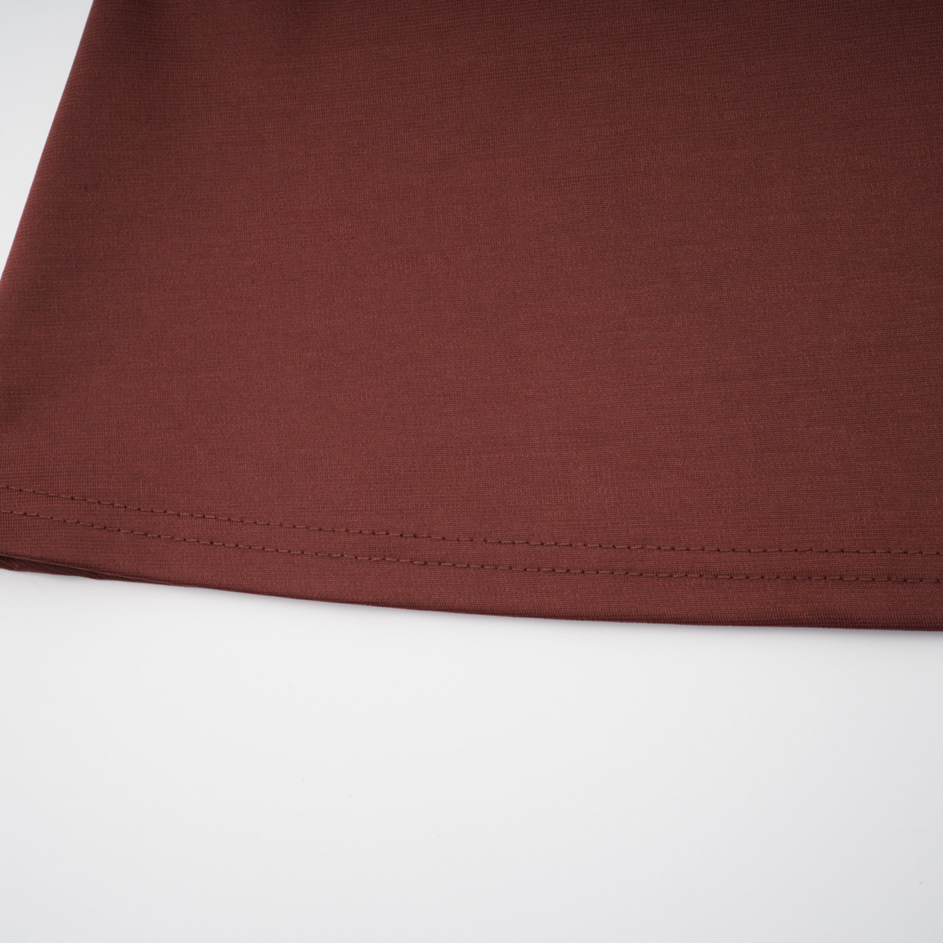 فستان طويل بياقة كورسيه مزركشة من Paulette Brown