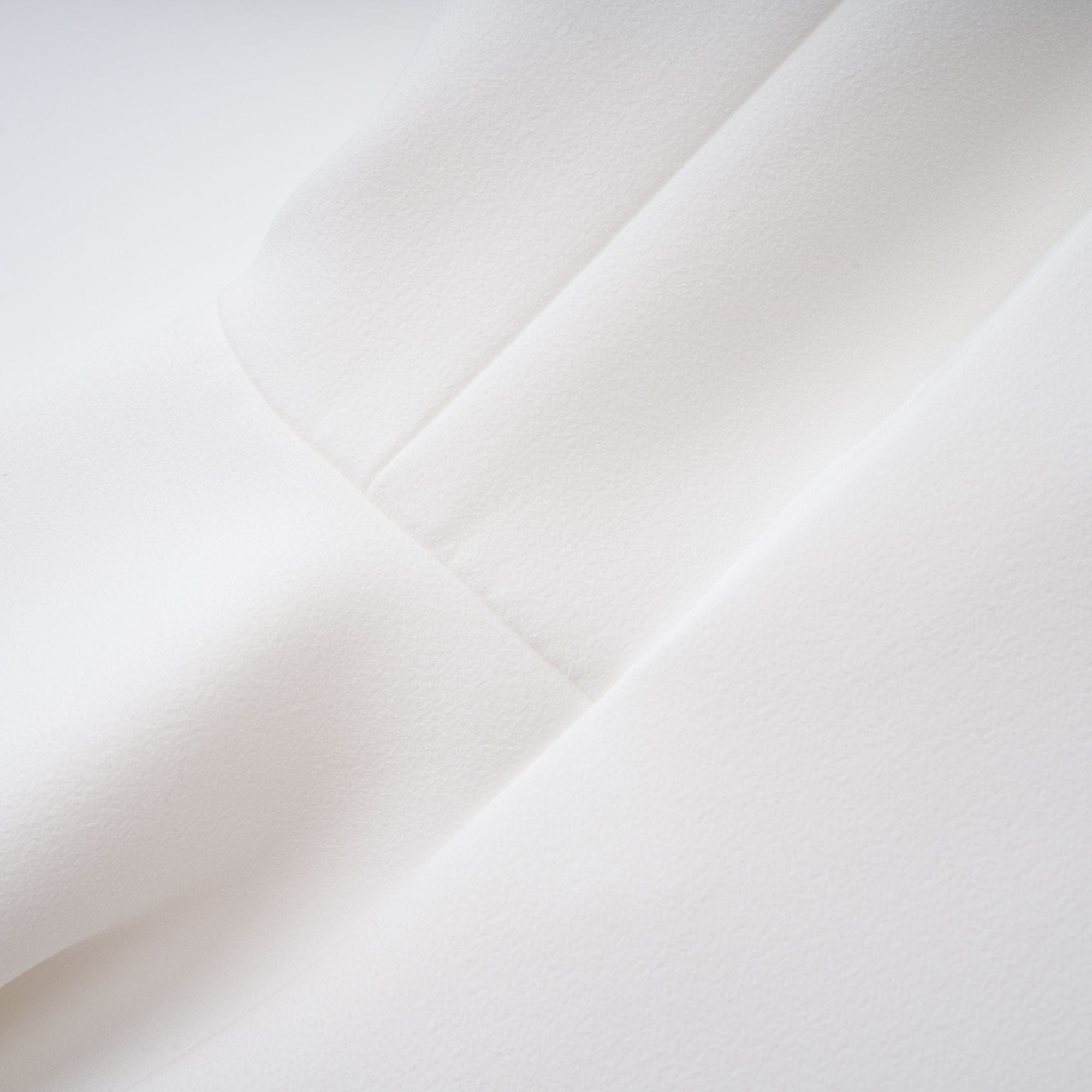 Gwenaëlle Weiße Bluse mit Schößchen-Taille