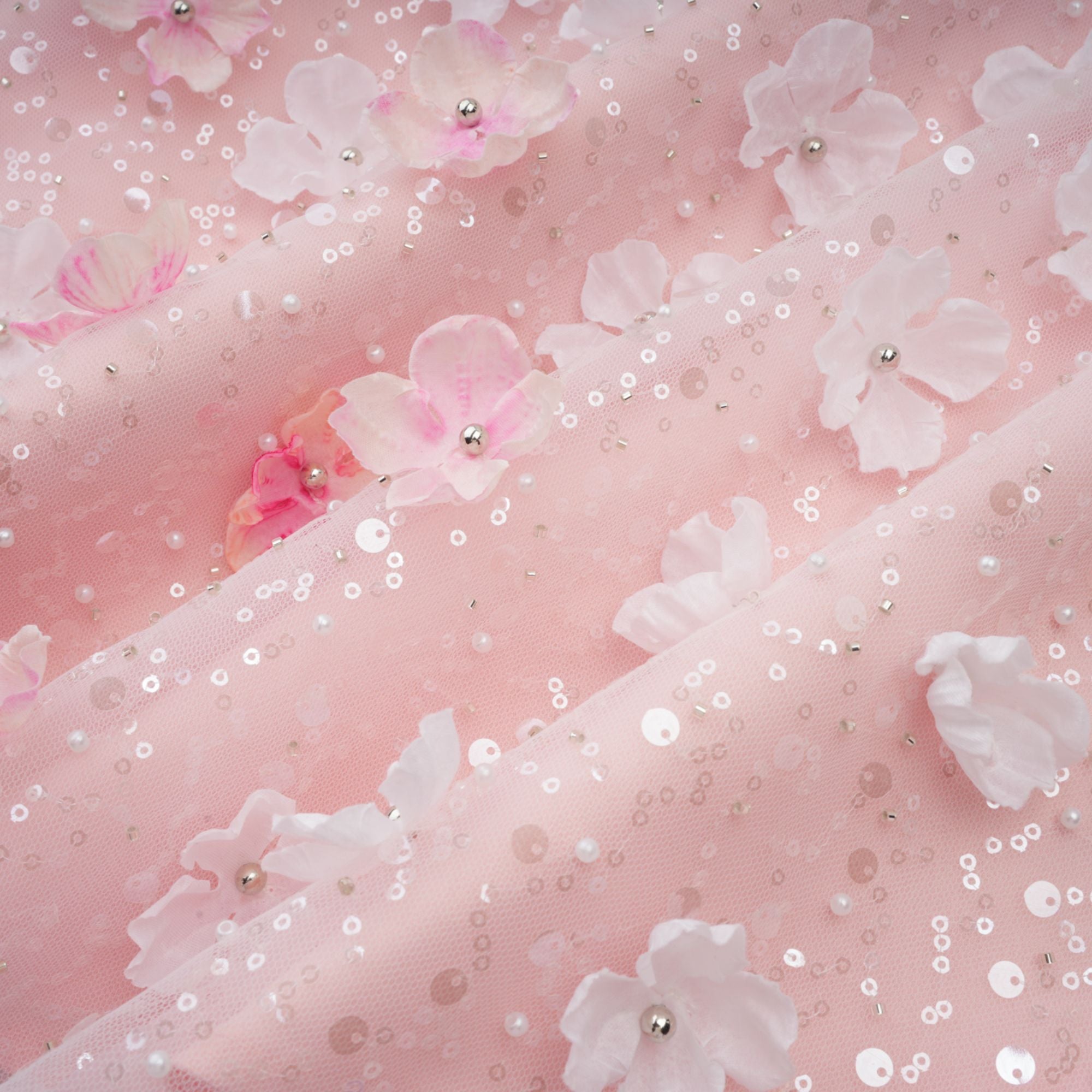 فستان ليلو قصير منتفخ بتلات ثلاثية الأبعاد