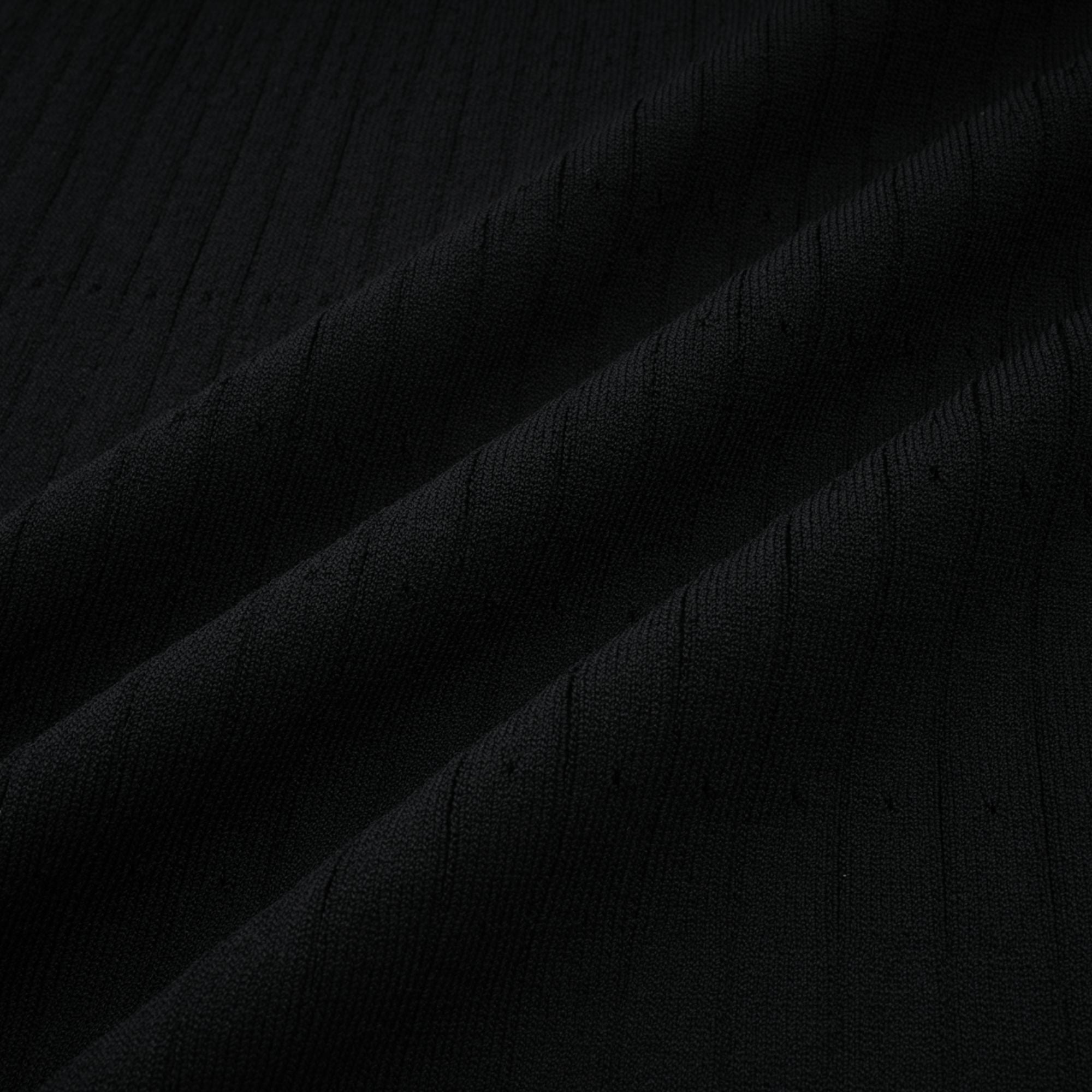 فستان نوا متوسط الطول محبوك ومزين بالدانتيل