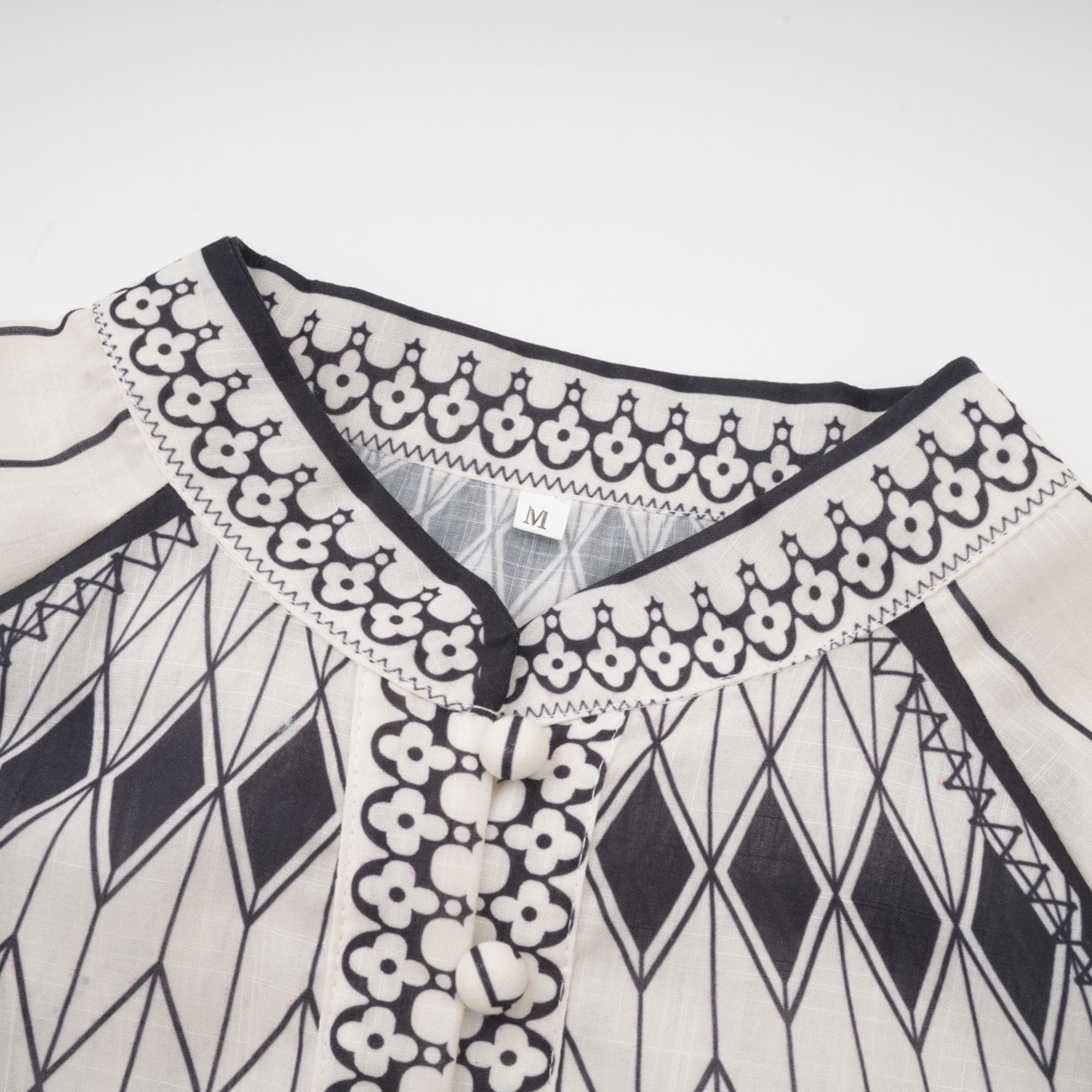 طقم قميص وشورت متطابقان بطبعة رسومية من Allie