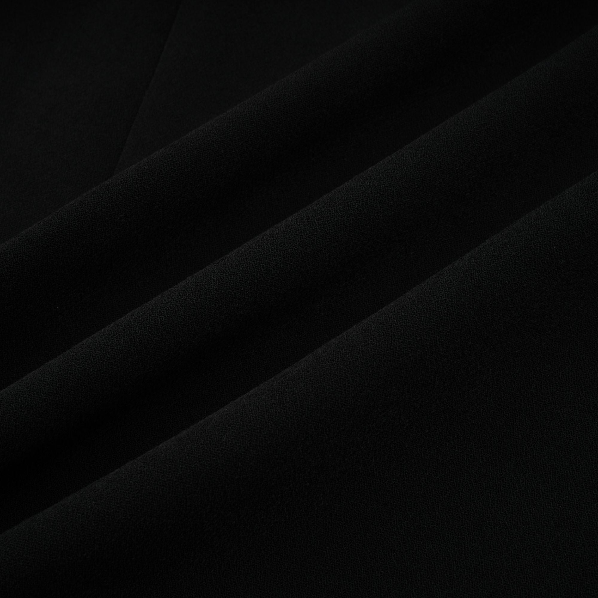 فستان ديان ماكسي مزين باللون الأسود