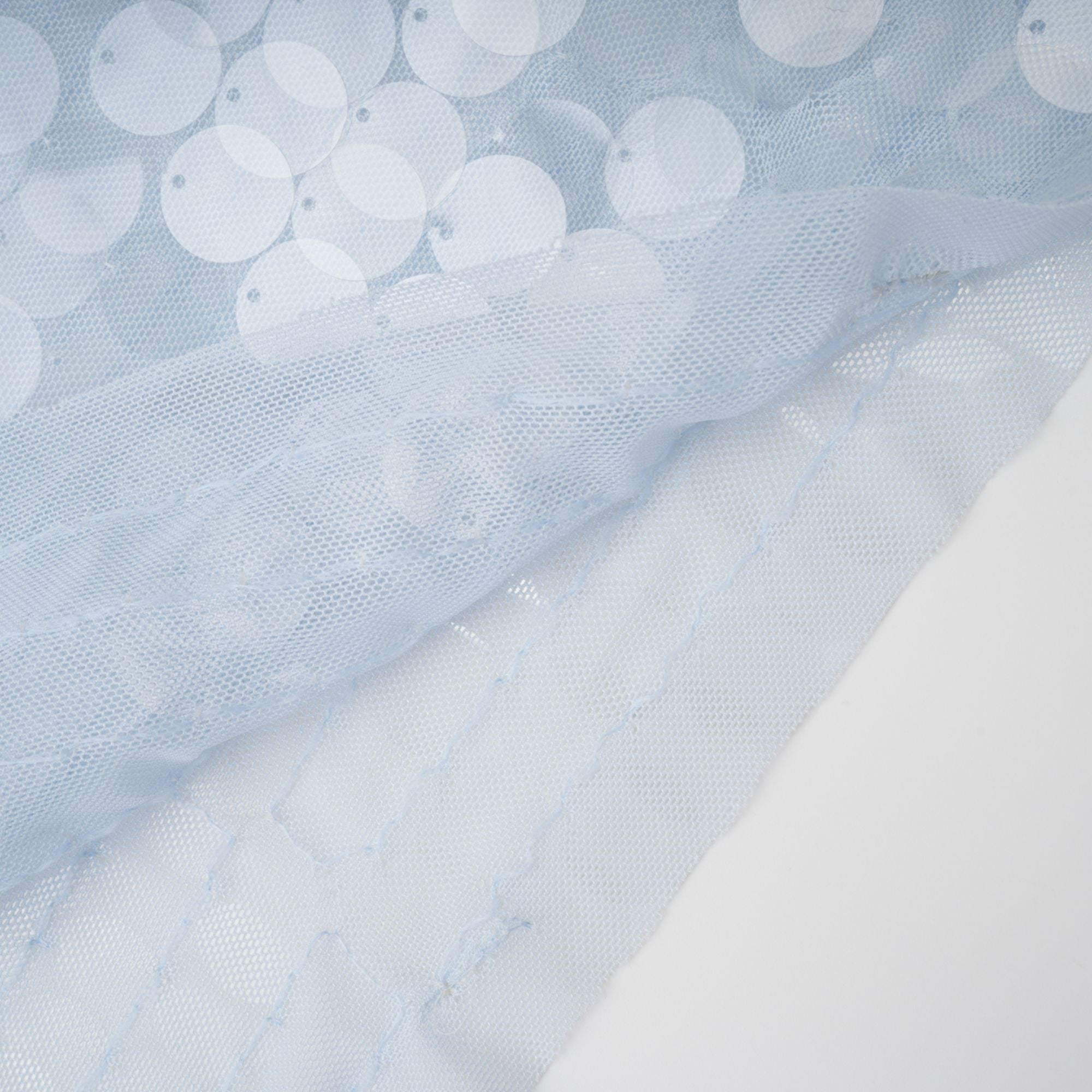 فستان بابيت أزرق متوسط الطول برقبة على شكل حرف V ومزين بالترتر