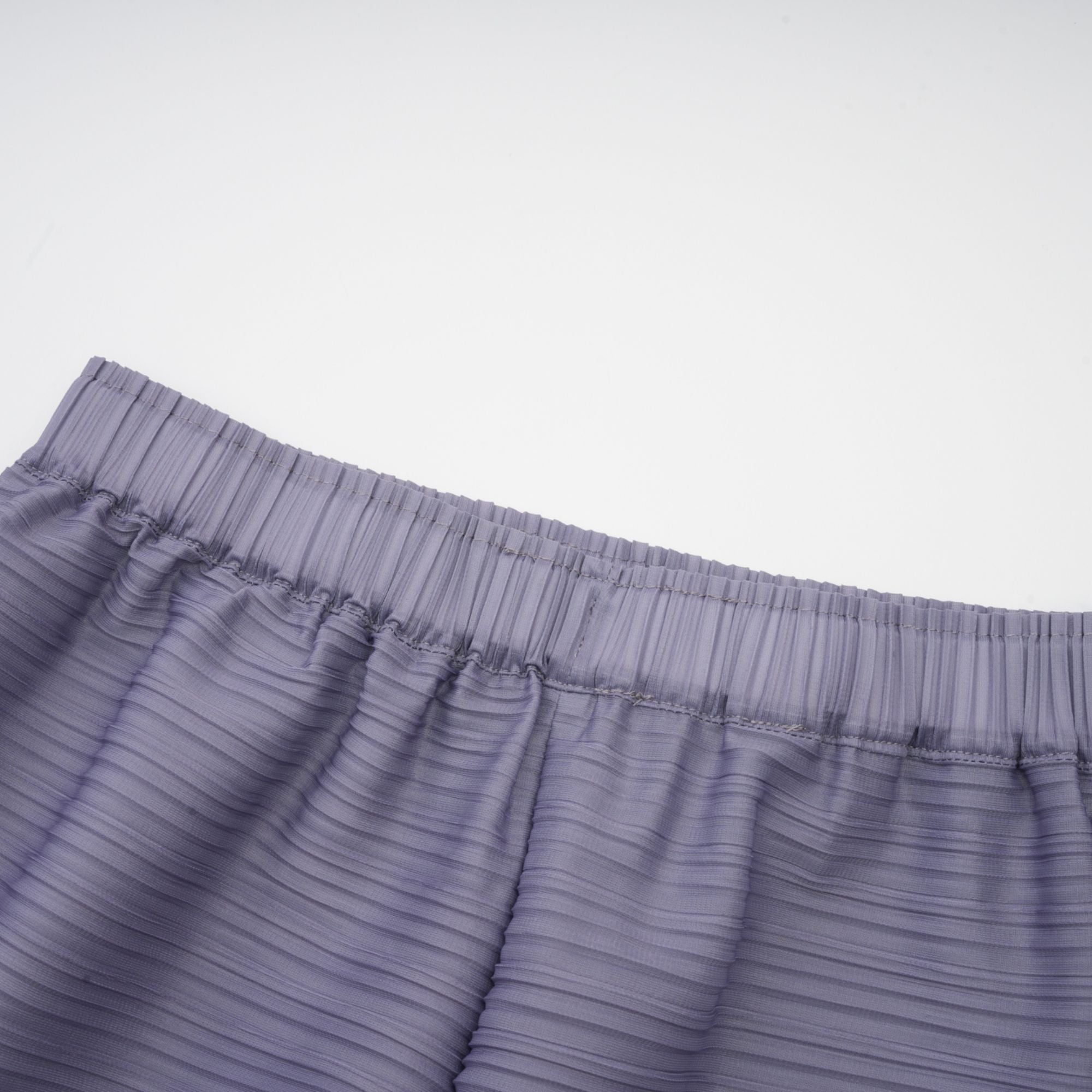 طقم بلوزة وبنطلون متناسقان من Agathe باللون الأرجواني المتدرج