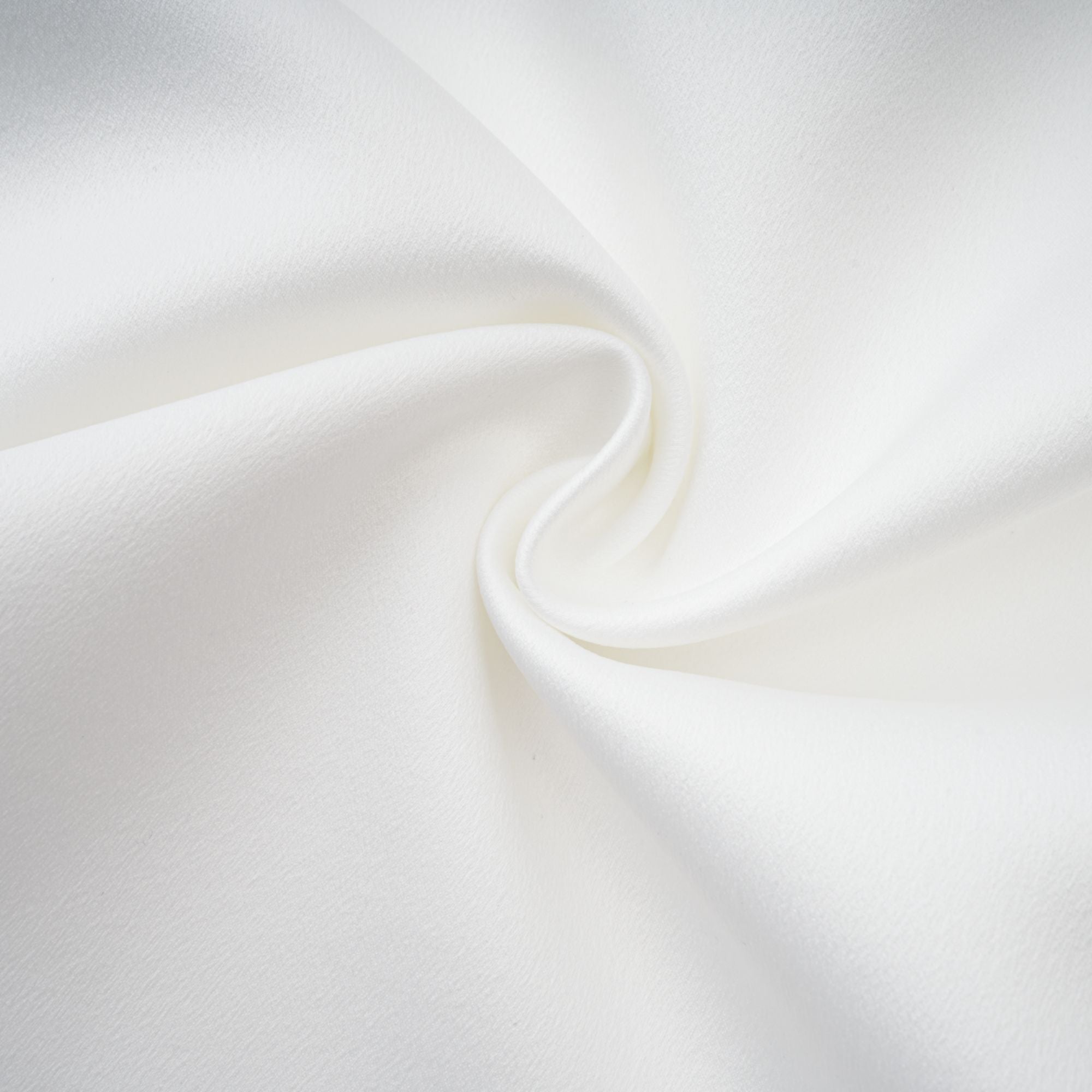 Camille – Weißes, auffälliges Maxikleid im Meerjungfrauen-Stil mit Schleife