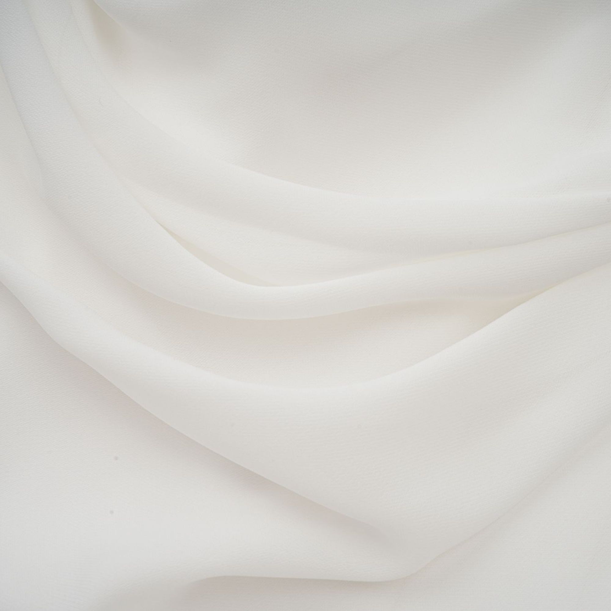 فستان جيتا القصير ذو التصميم الشريطي باللون الأبيض