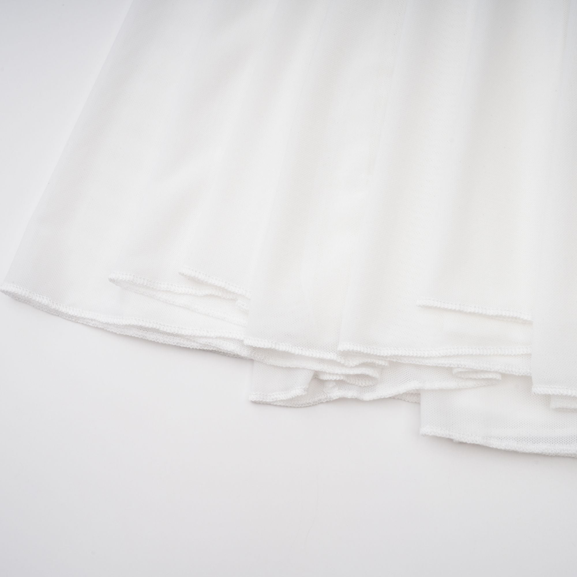 طقم جاكيت وتنورة بتصميم برميل أسود من إينورا