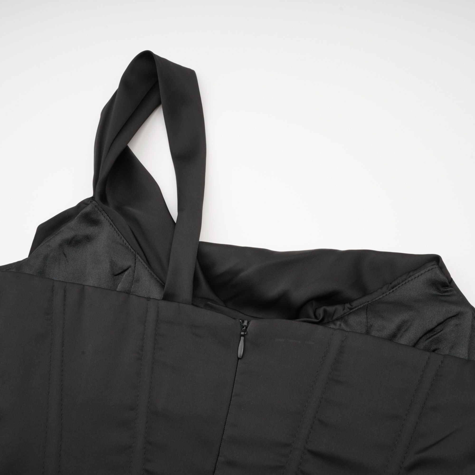 فستان قصير بتصميم كورسيه وحمالة كتف واحدة من Lanetta (بيع نهائي - الولايات المتحدة فقط)