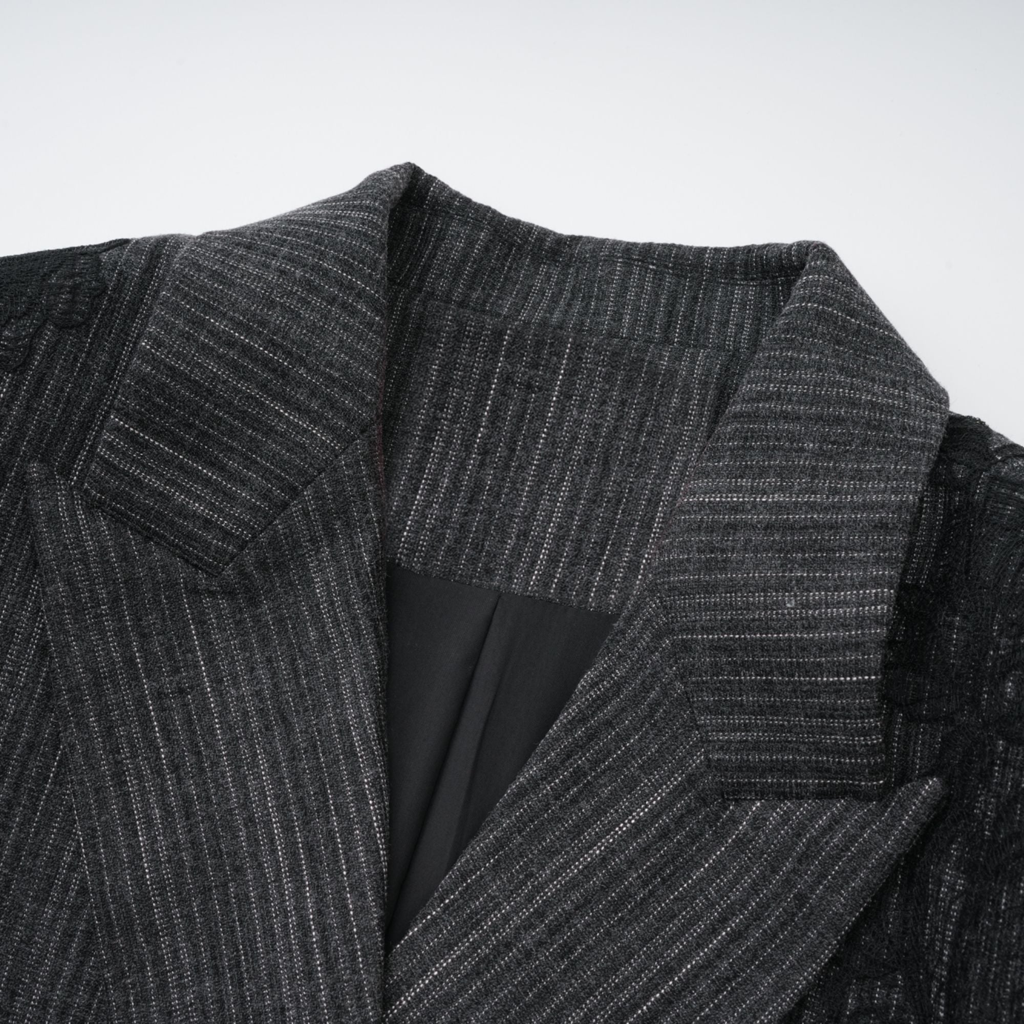 Sidonie – Graues Blazer- und Rockset mit Blumenapplikation und Streifen