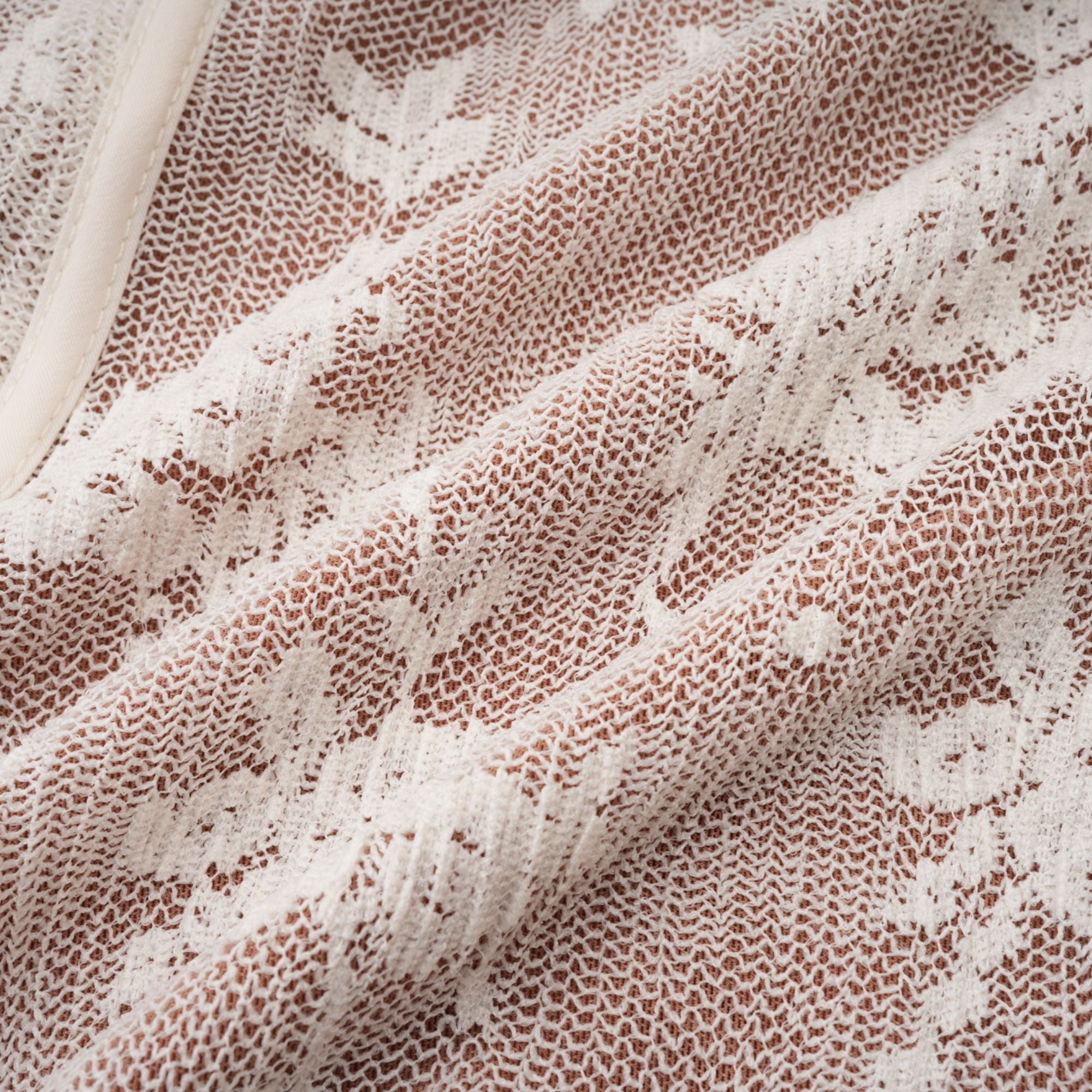 فستان مارلين وايت ماكسي من الدانتيل