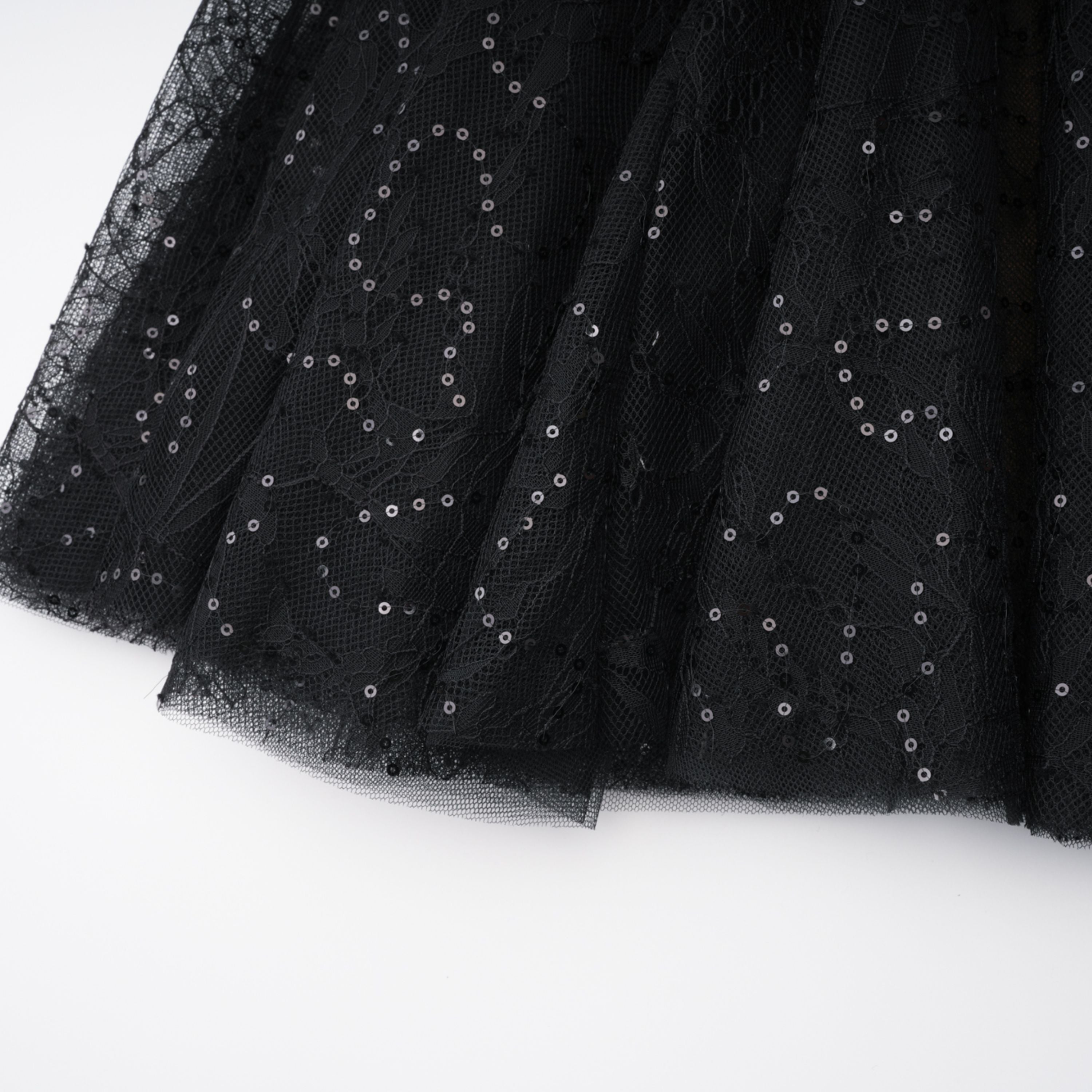 Mirabella Schwarzes Minikleid mit Pailletten und floraler Spitze