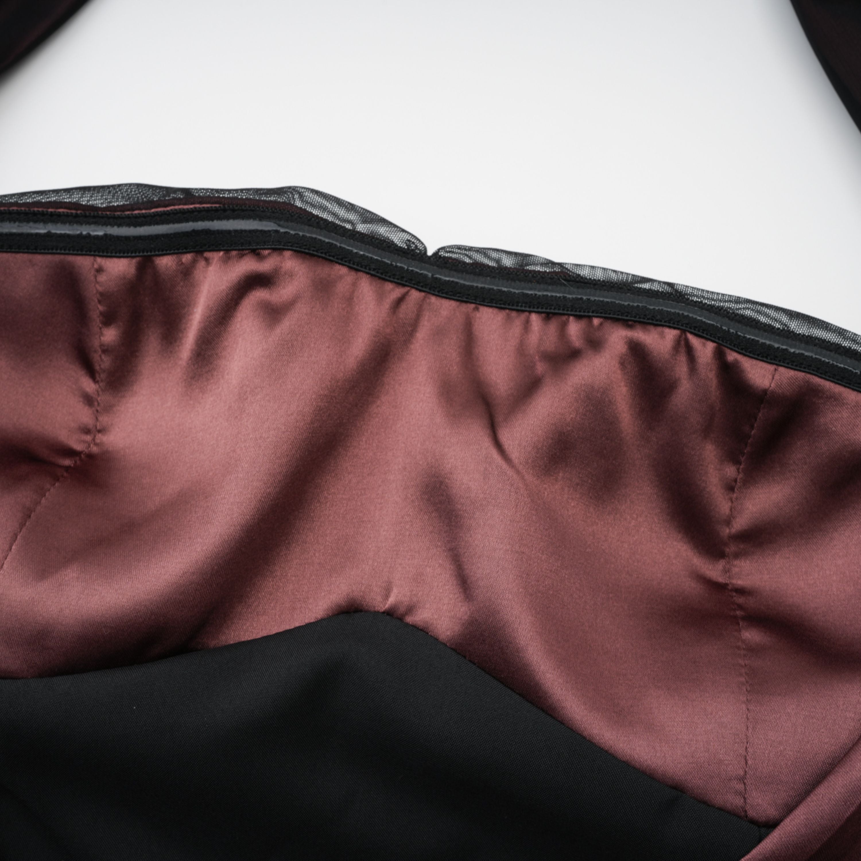 Miriam Black Maxikleid mit offenem Rücken und Schleife