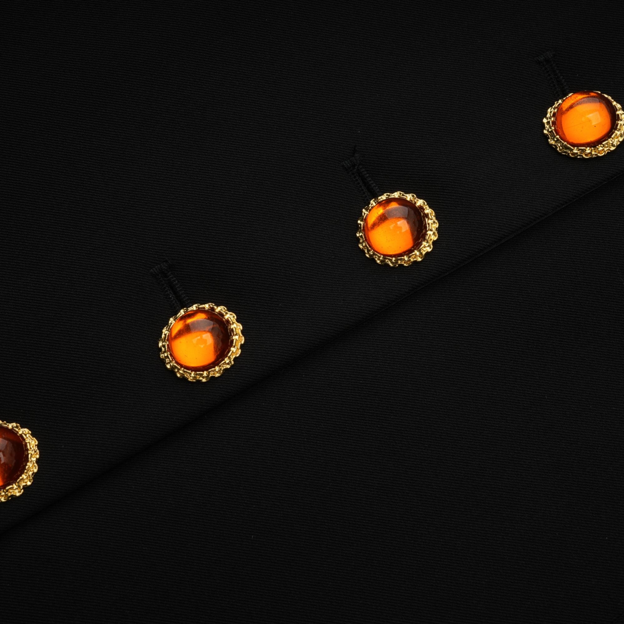 فستان بليزر أسود بصف أزرار واحد من Aurore