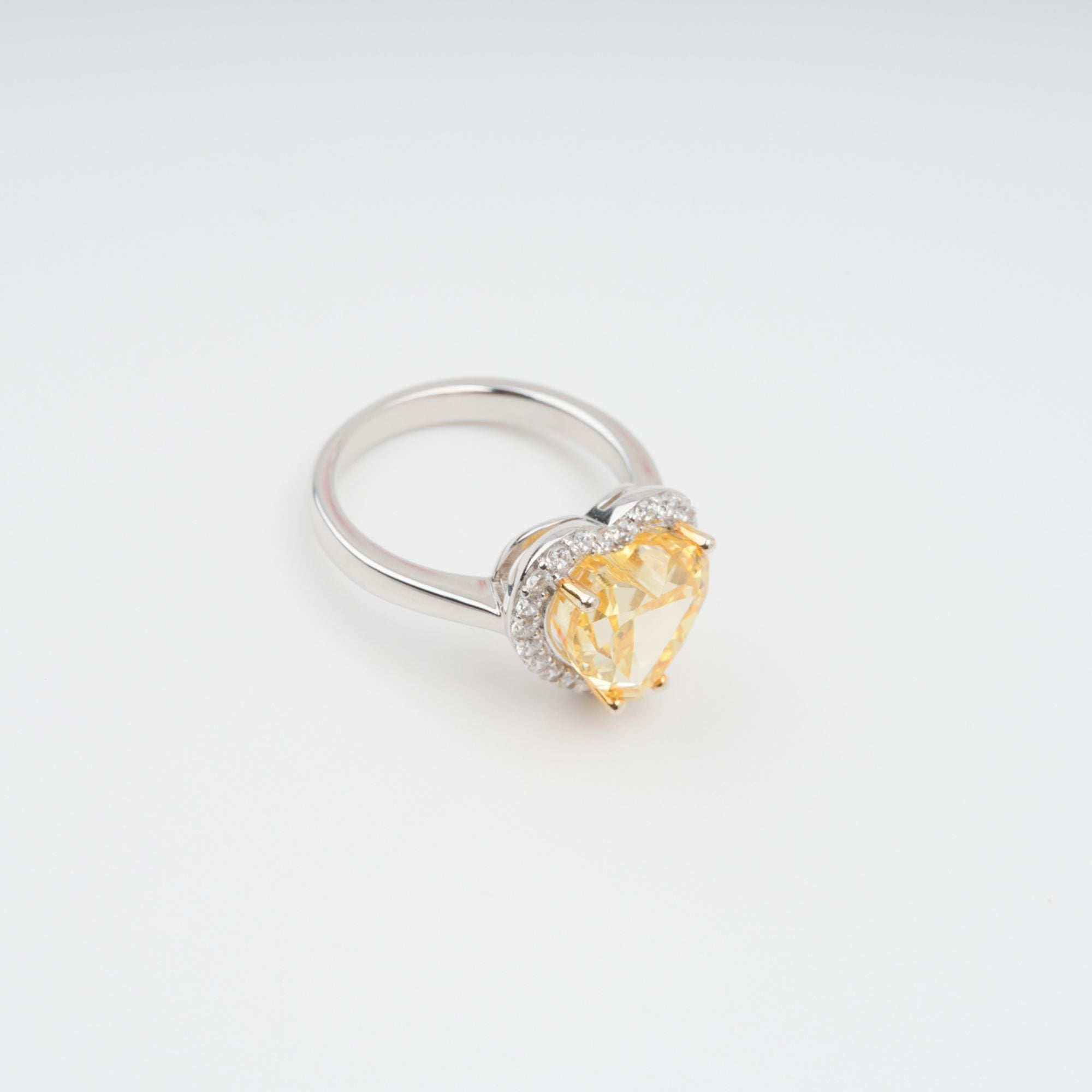 Éphémère Yellow Heart Cut Gemstone Sterling Silver Ring