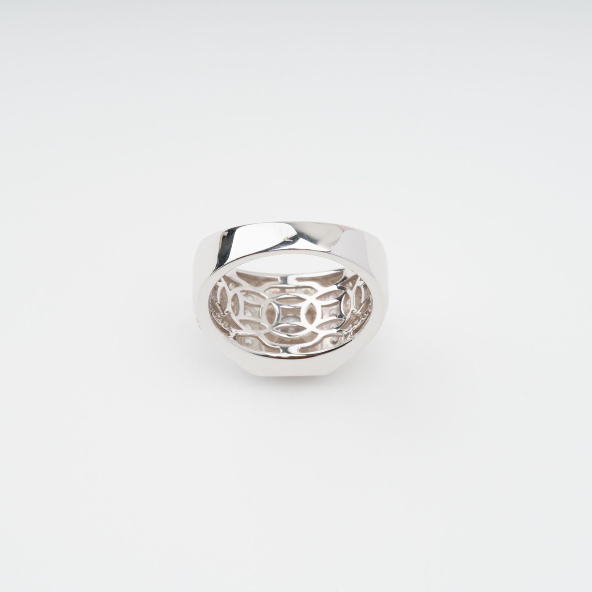 Radieuse – Sterlingsilberring mit Kristallverzierung