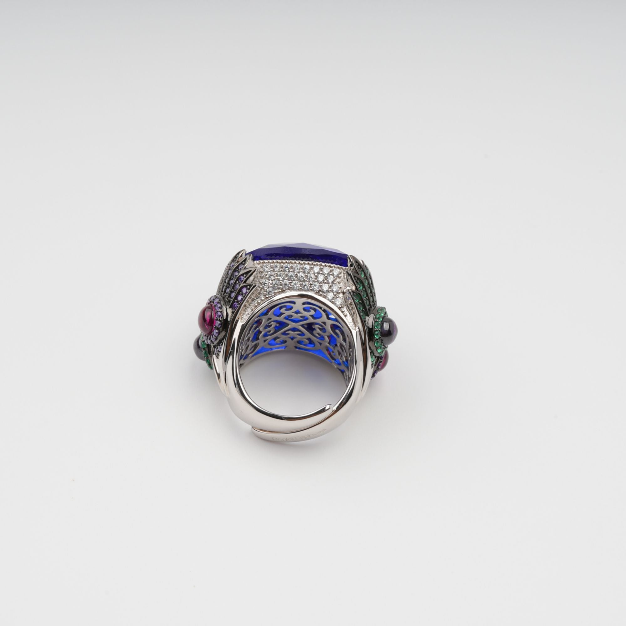 خاتم جيفري الأزرق المرصع بالأحجار الكريمة القابل للتعديل