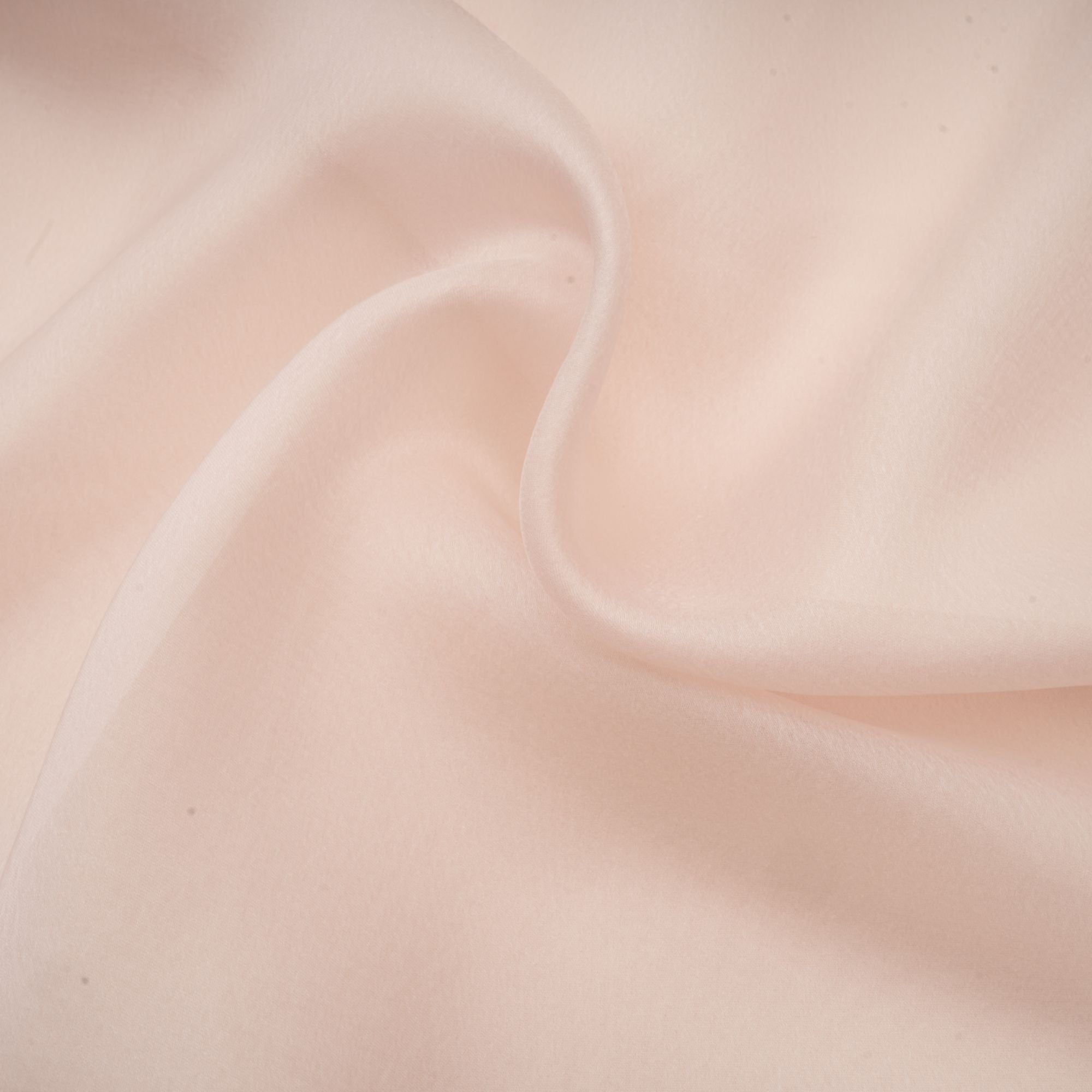 فستان لوسي متوسط الطول مزين بنقشة زهور صناعية