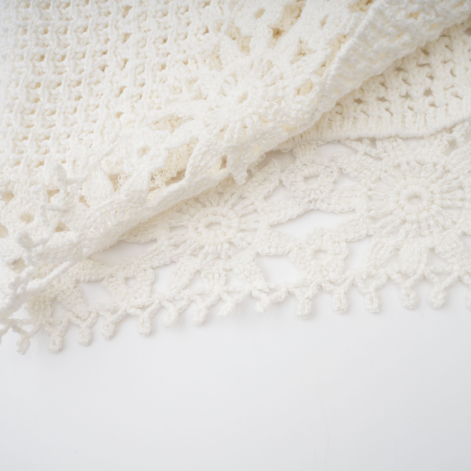 Gisèle White Floral Appliqué Crochet Knit Two-Piece Top and Shorts Set (Final Sale-US Only)