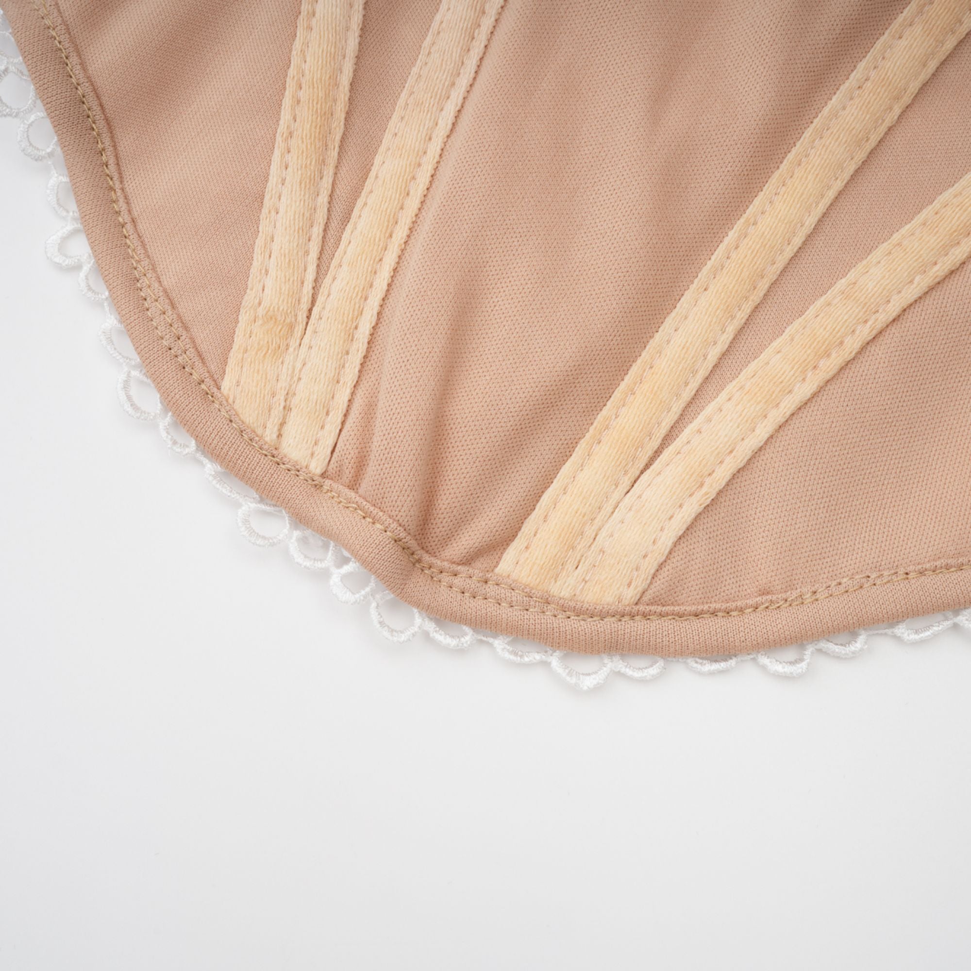 Karine Bustier-Top mit floralen Spitzeneinsätzen