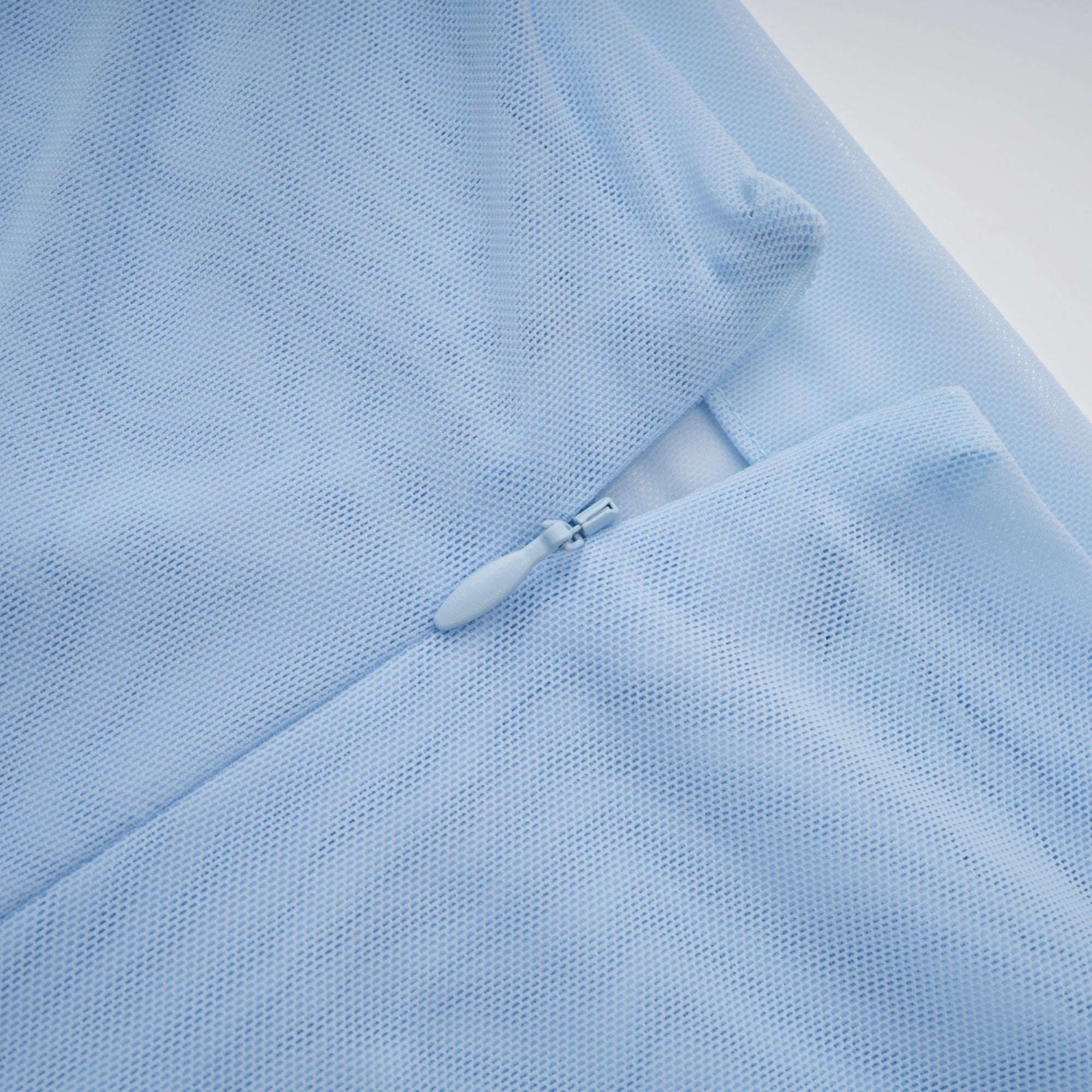 Sylphe Babyblaues asymmetrisches, plissiertes, ärmelloses Minikleid