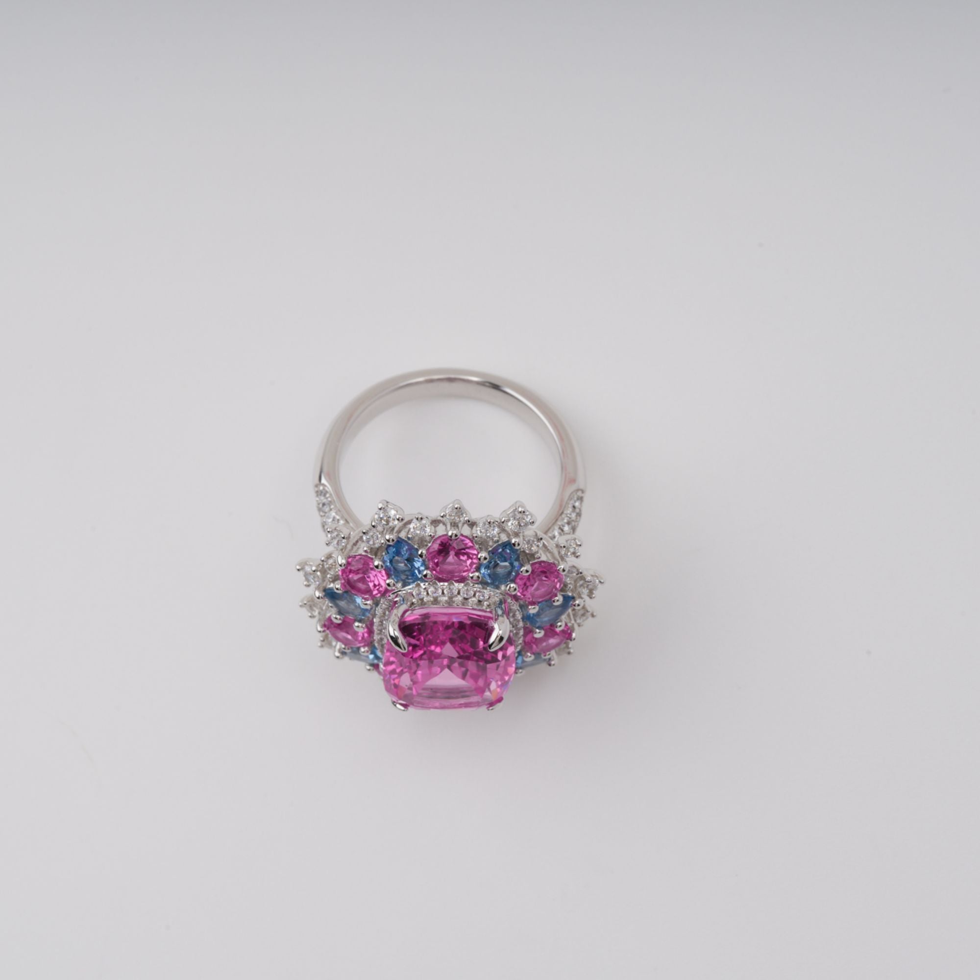 خاتم ريفيرنس الوردي المرصع بالزركون وأحجار الكريمة من الفضة الإسترلينية