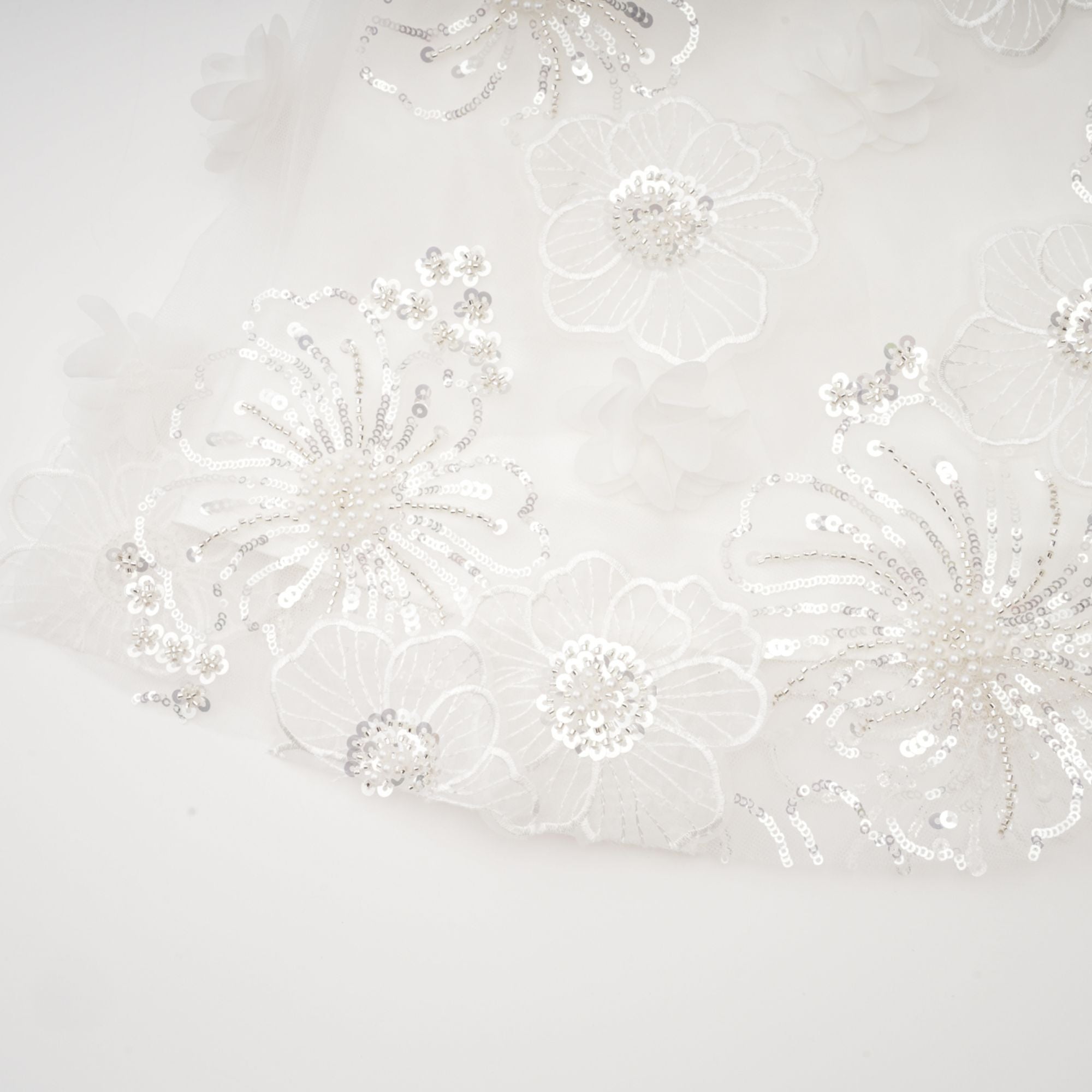 فستان سوزيت القصير المزين بالكريستال