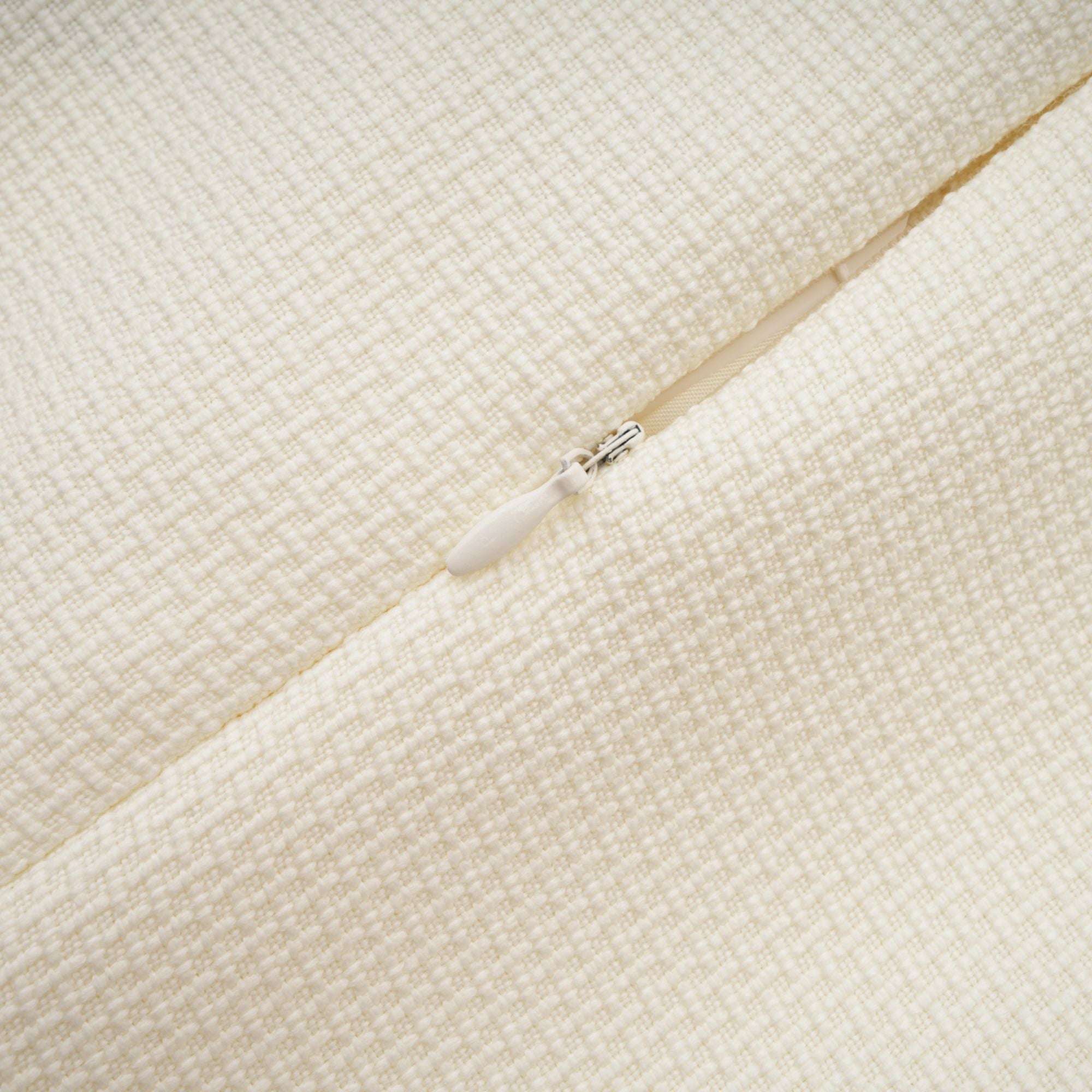 فستان شارلين القصير المزين ذو الظهر المفتوح