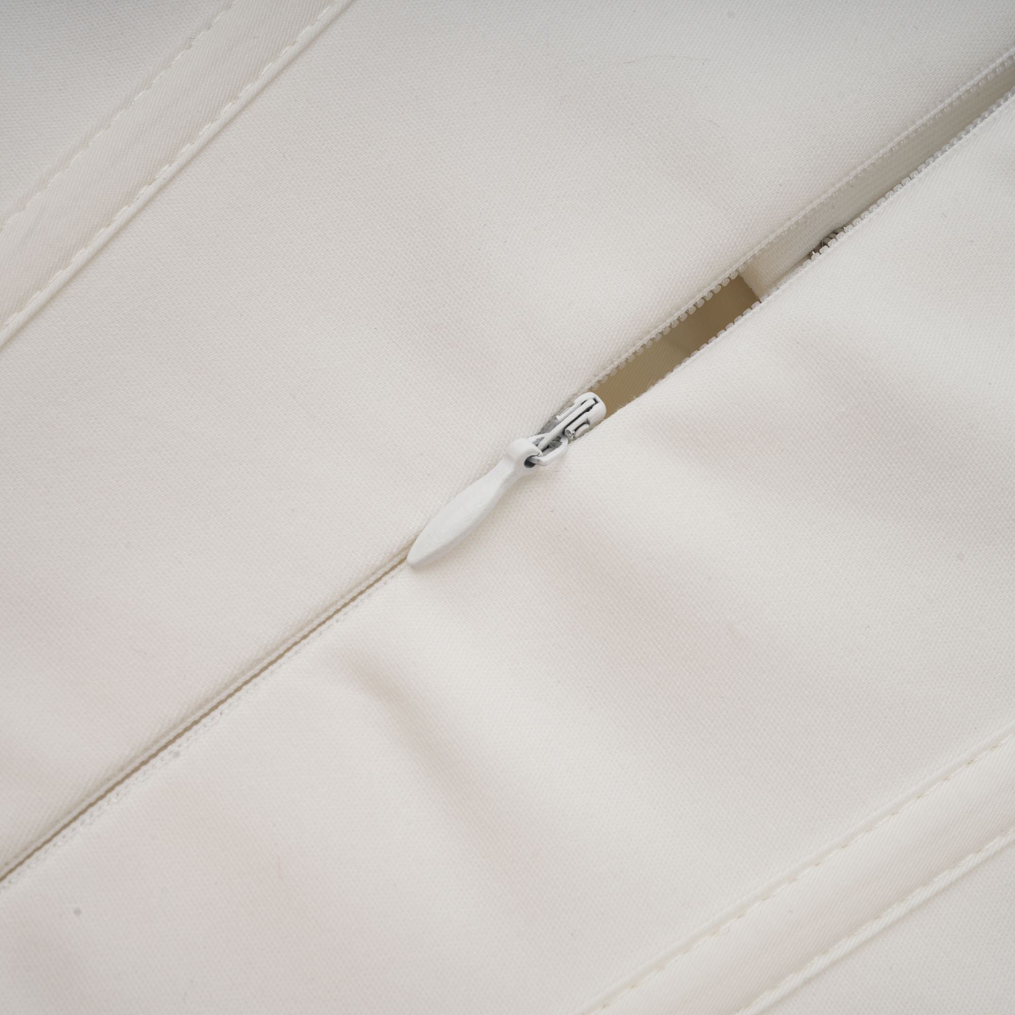 فستان كاثرين متوسط الطول بدون أكتاف باللون الأبيض