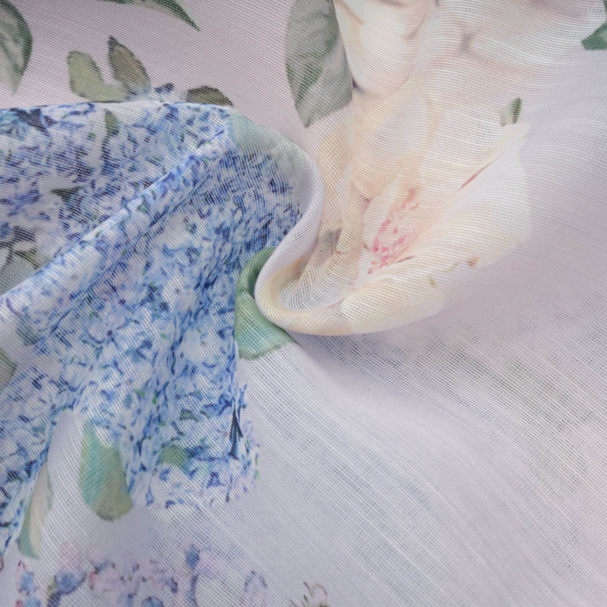 فستان فابيان قصير بطبعة زهور باللون الوردي الفاتح