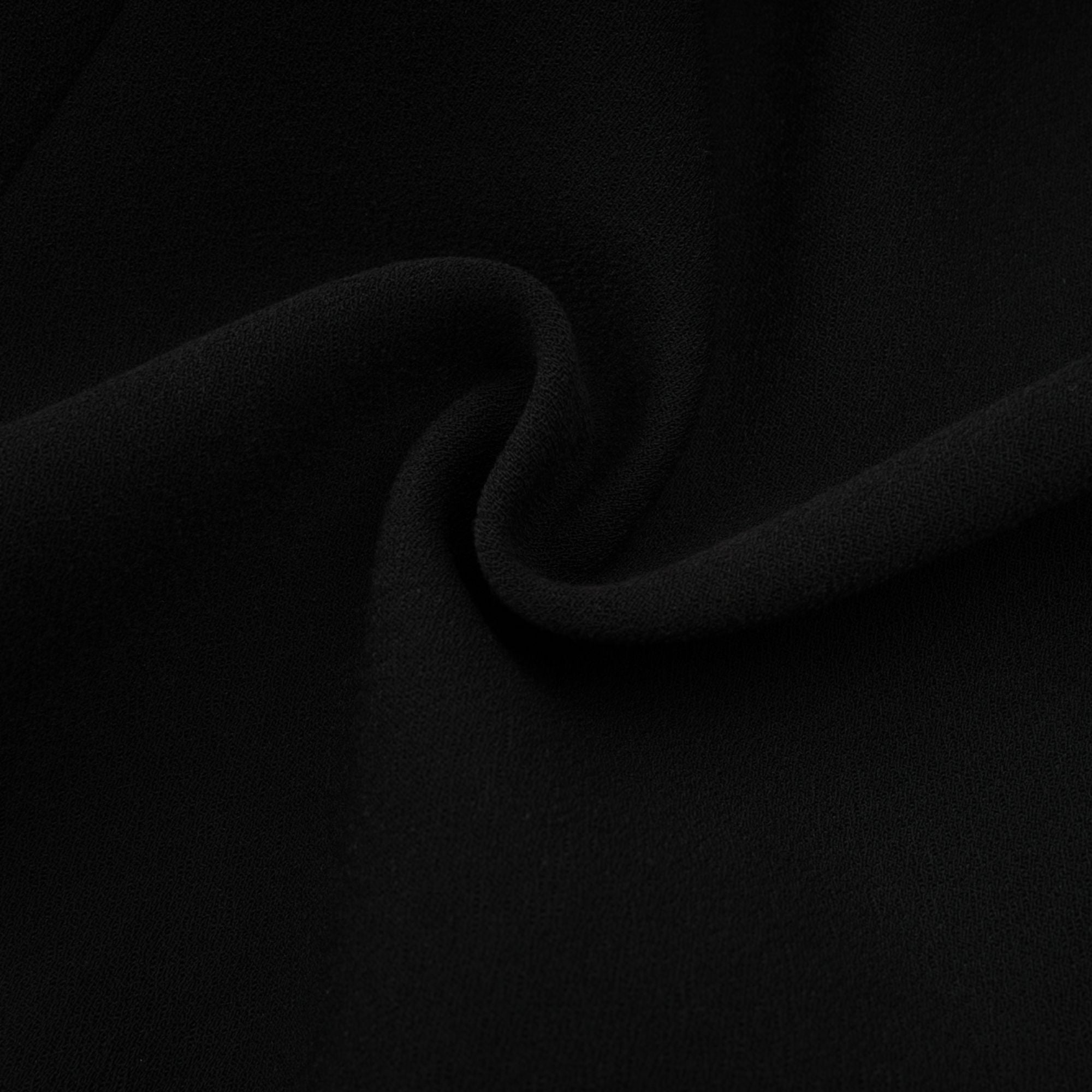 فستان ماكسي أسود مزين بالكريستال من إيميلدا