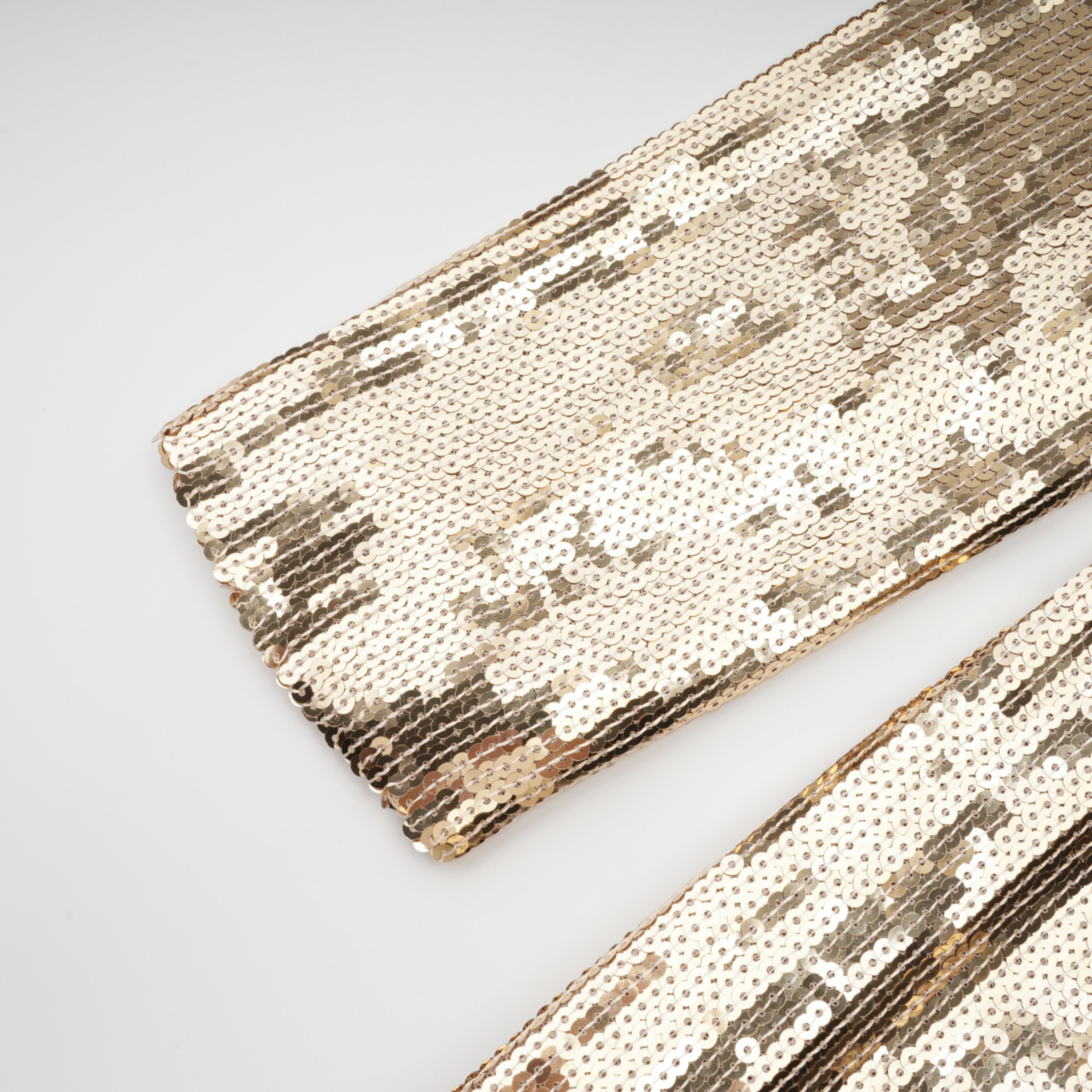 فستان فيديريكا ماكسي ذهبي مطرز بالترتر