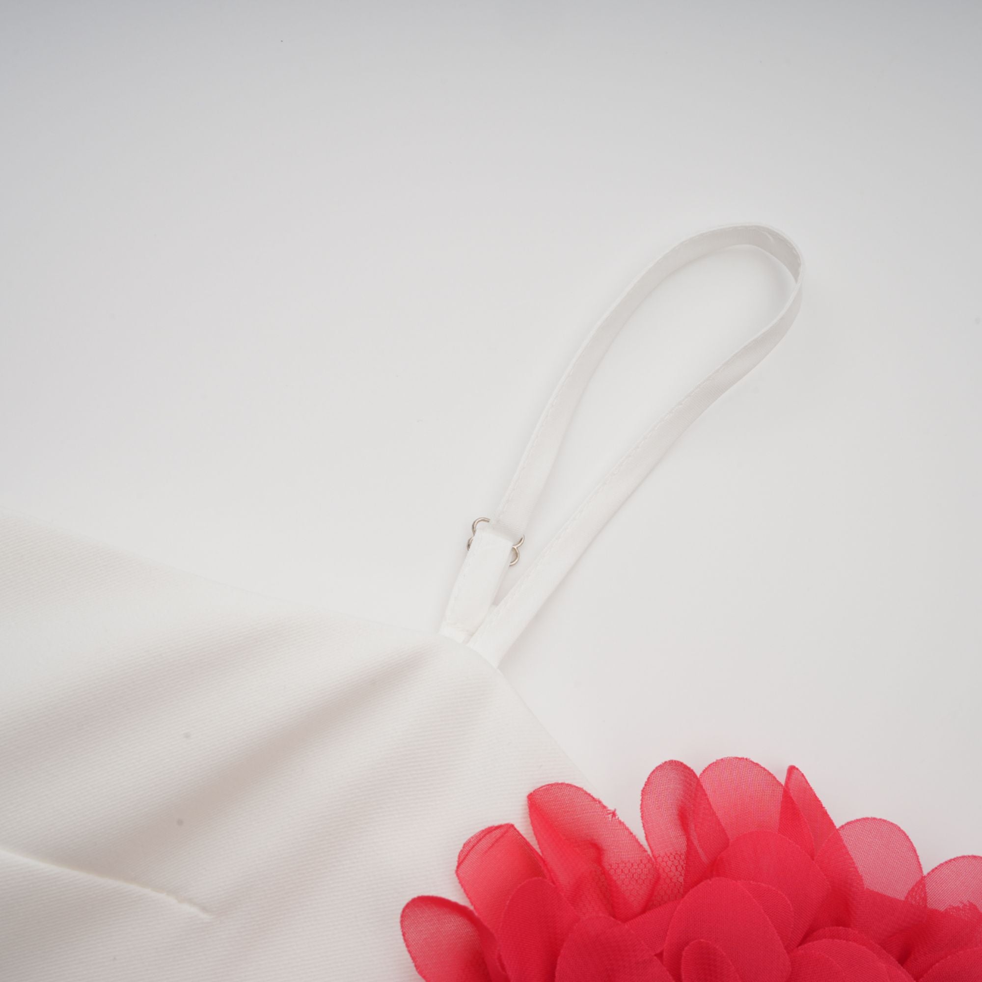 Véronique white 3d-petal sleeveless midi dress (Final Sale)