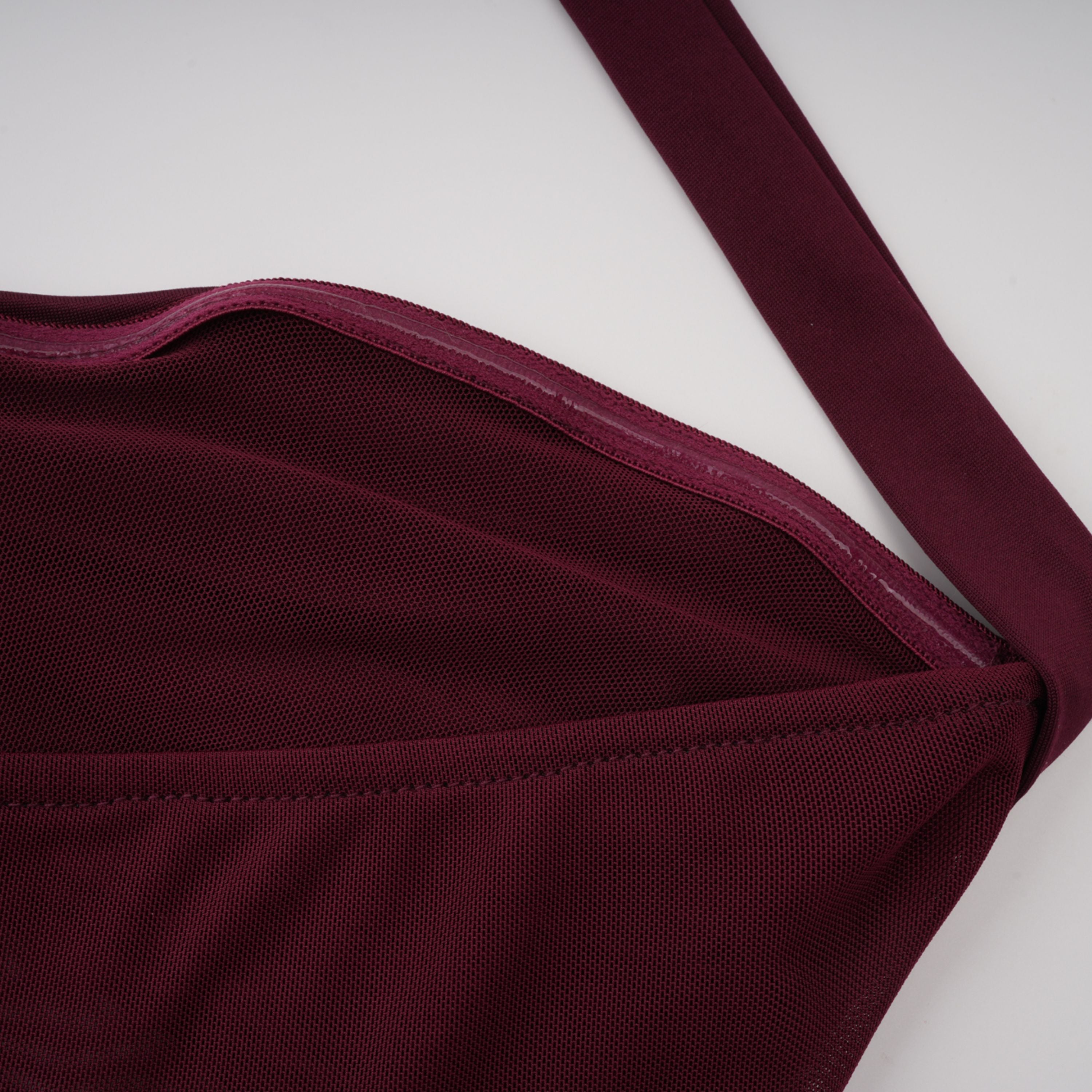 Amandine Burgunder Halterneck Maxikleid mit Raffungen