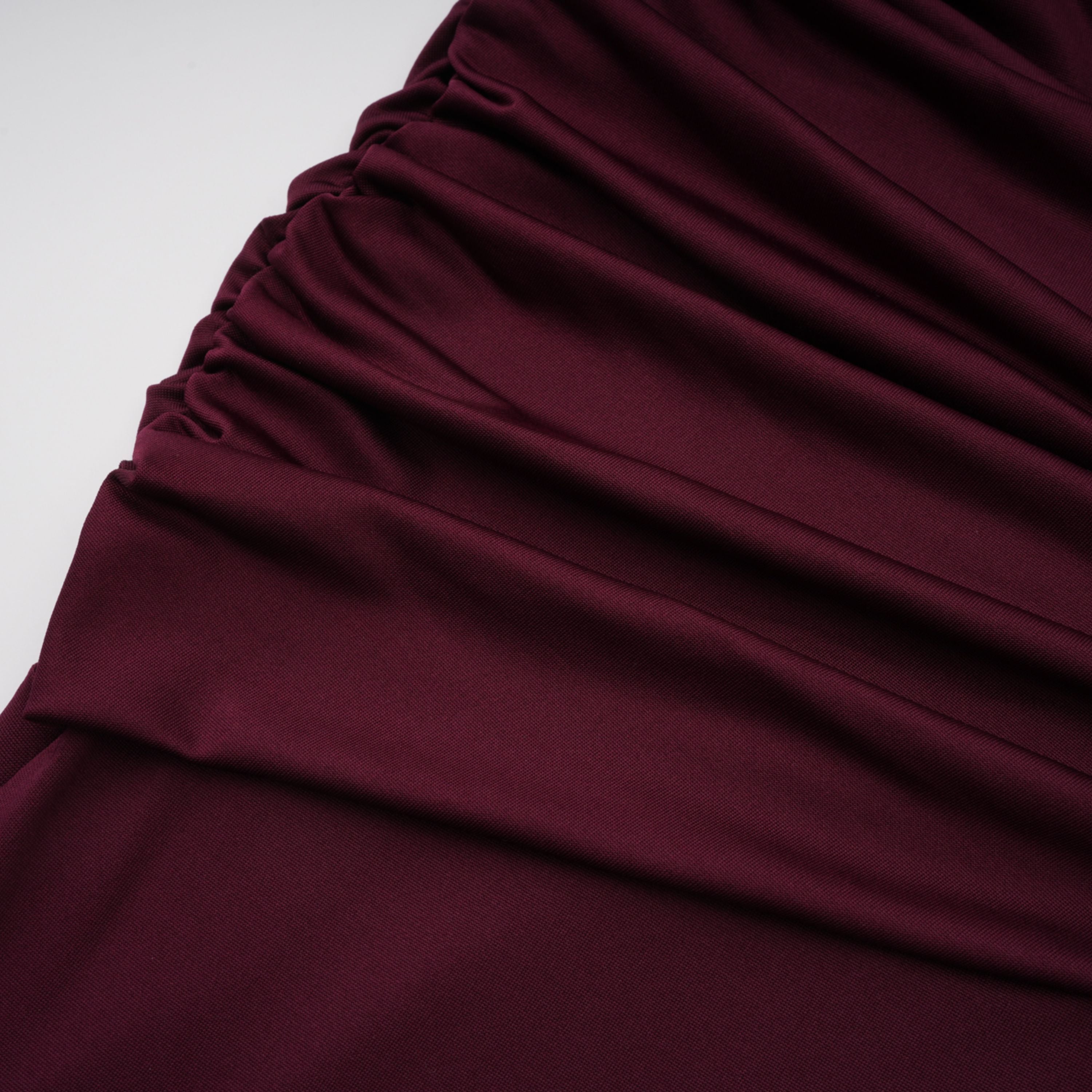 Amandine Burgunder Halterneck Maxikleid mit Raffungen