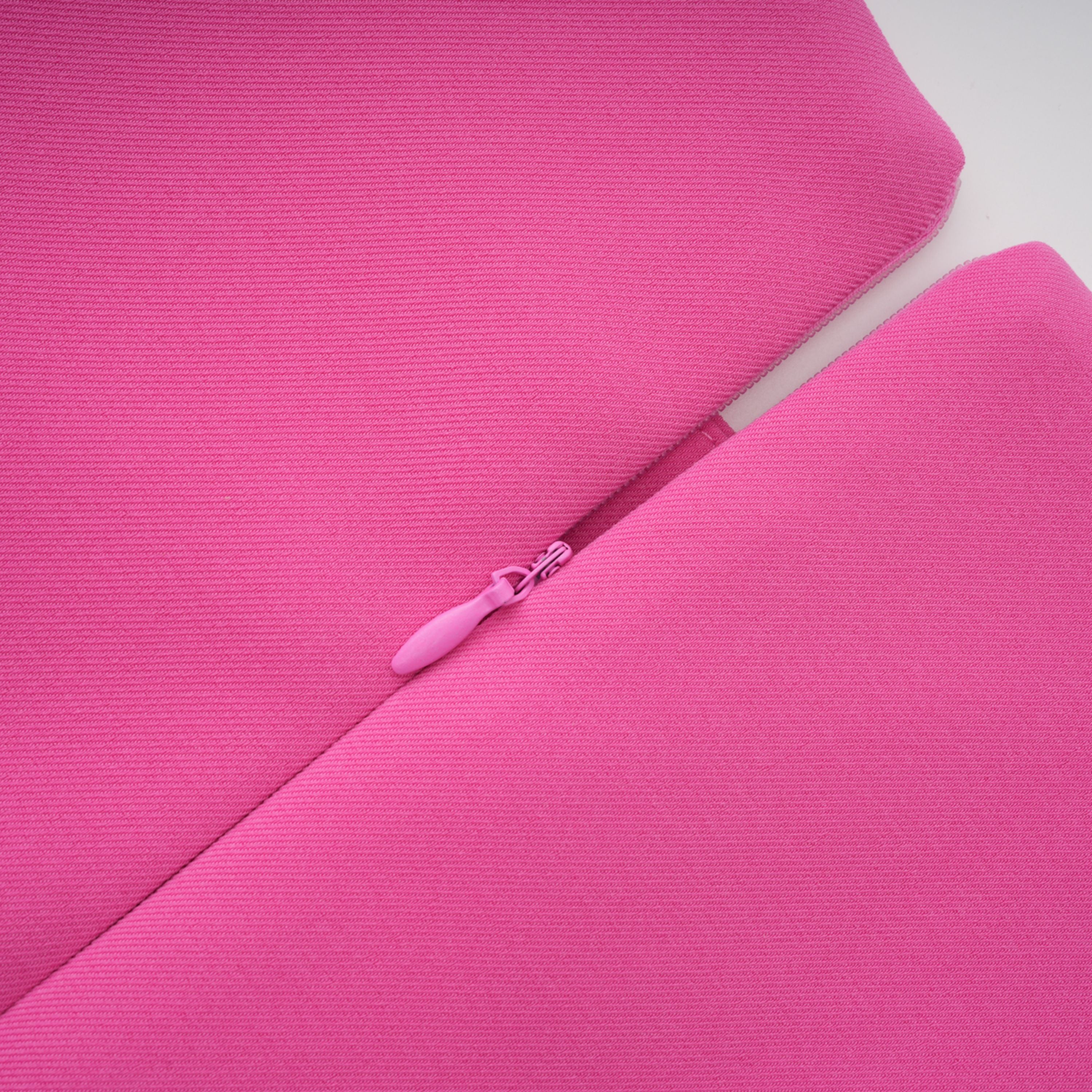 فستان قصير بزخارف زهور باللون الوردي الفاتح من Fleurine