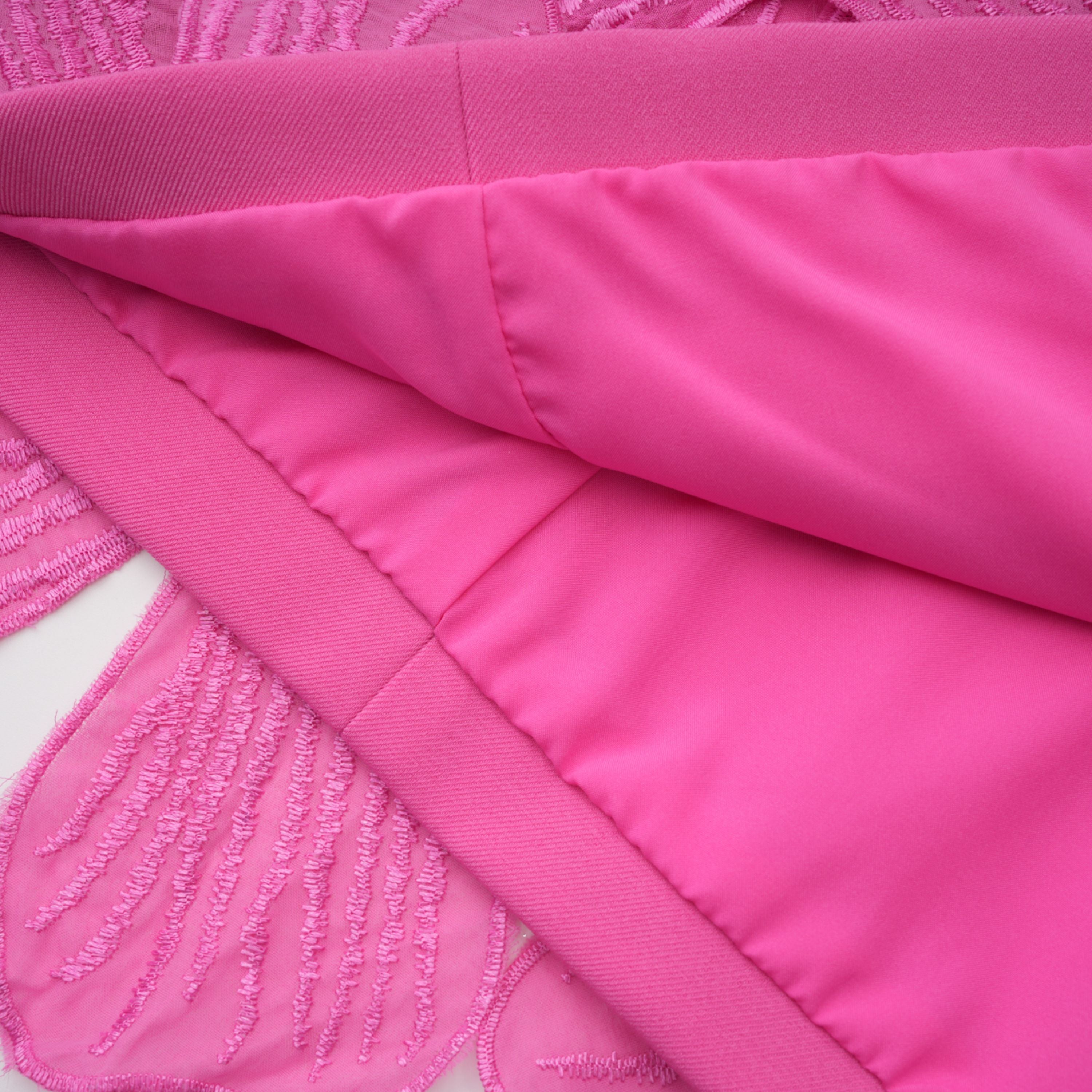 فستان قصير بزخارف زهور باللون الوردي الفاتح من Fleurine