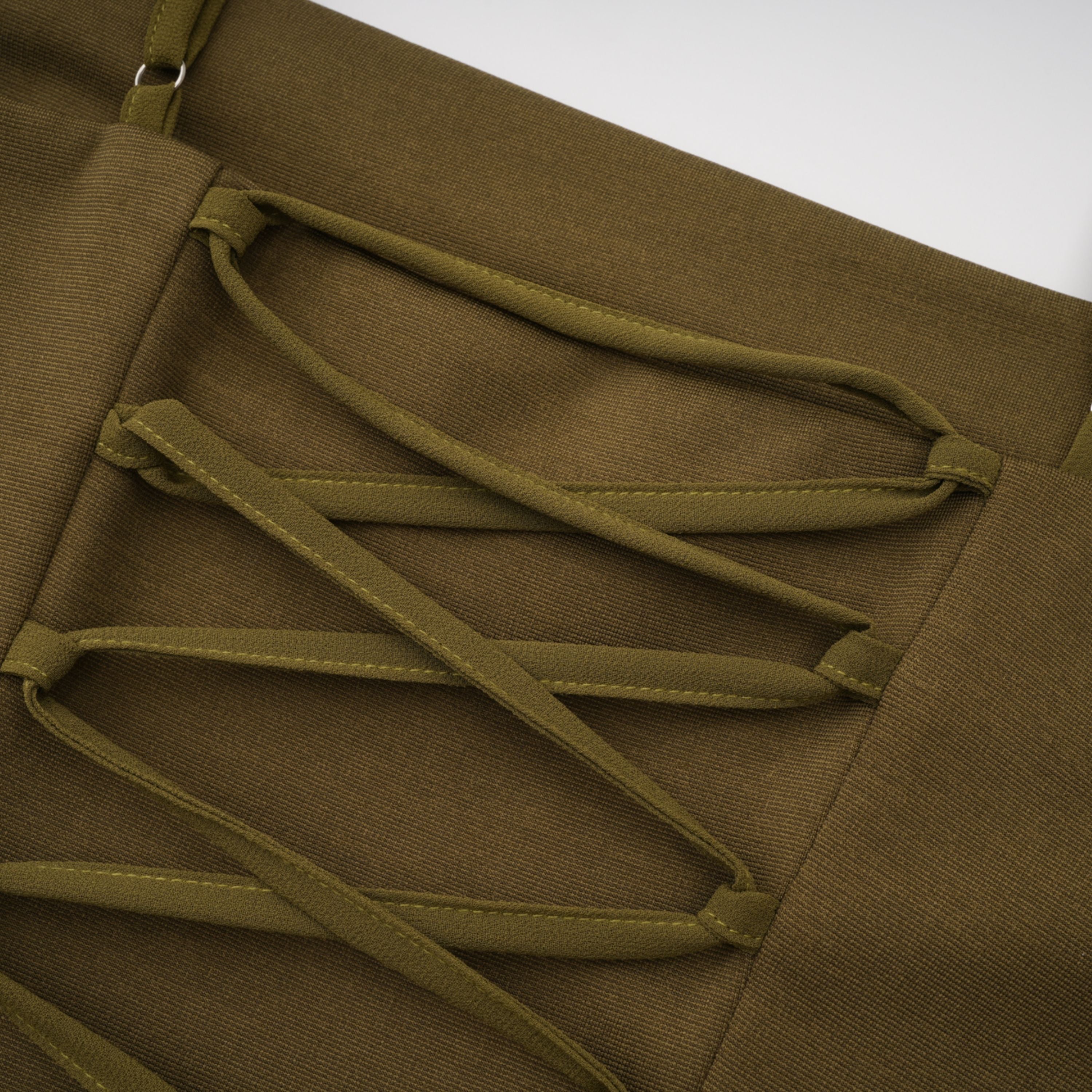 فستان ماكسي غير متماثل من سيدوني أترافيرنس (بدون قفازات)