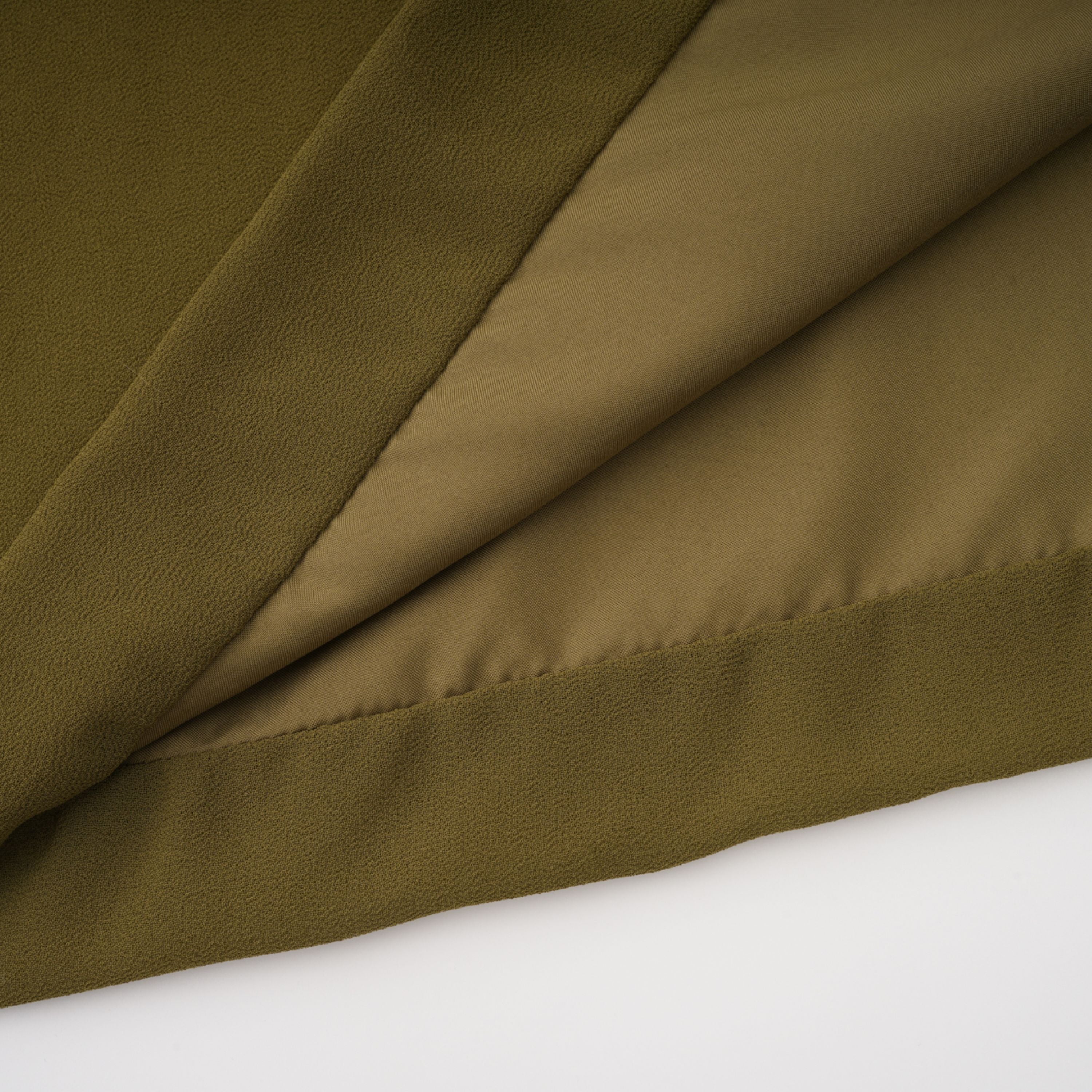 فستان ماكسي غير متماثل من سيدوني أترافيرنس (بدون قفازات)