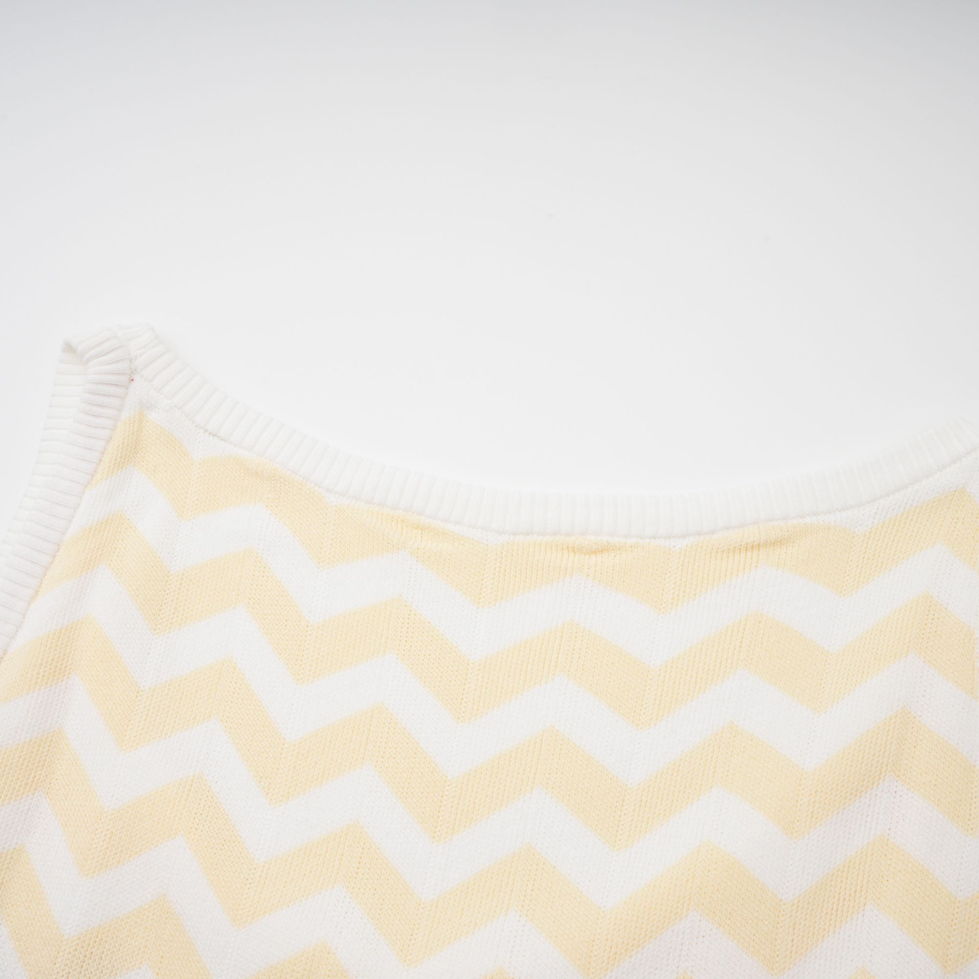 طقم إيزابيل الأصفر المتعرج المتناسق