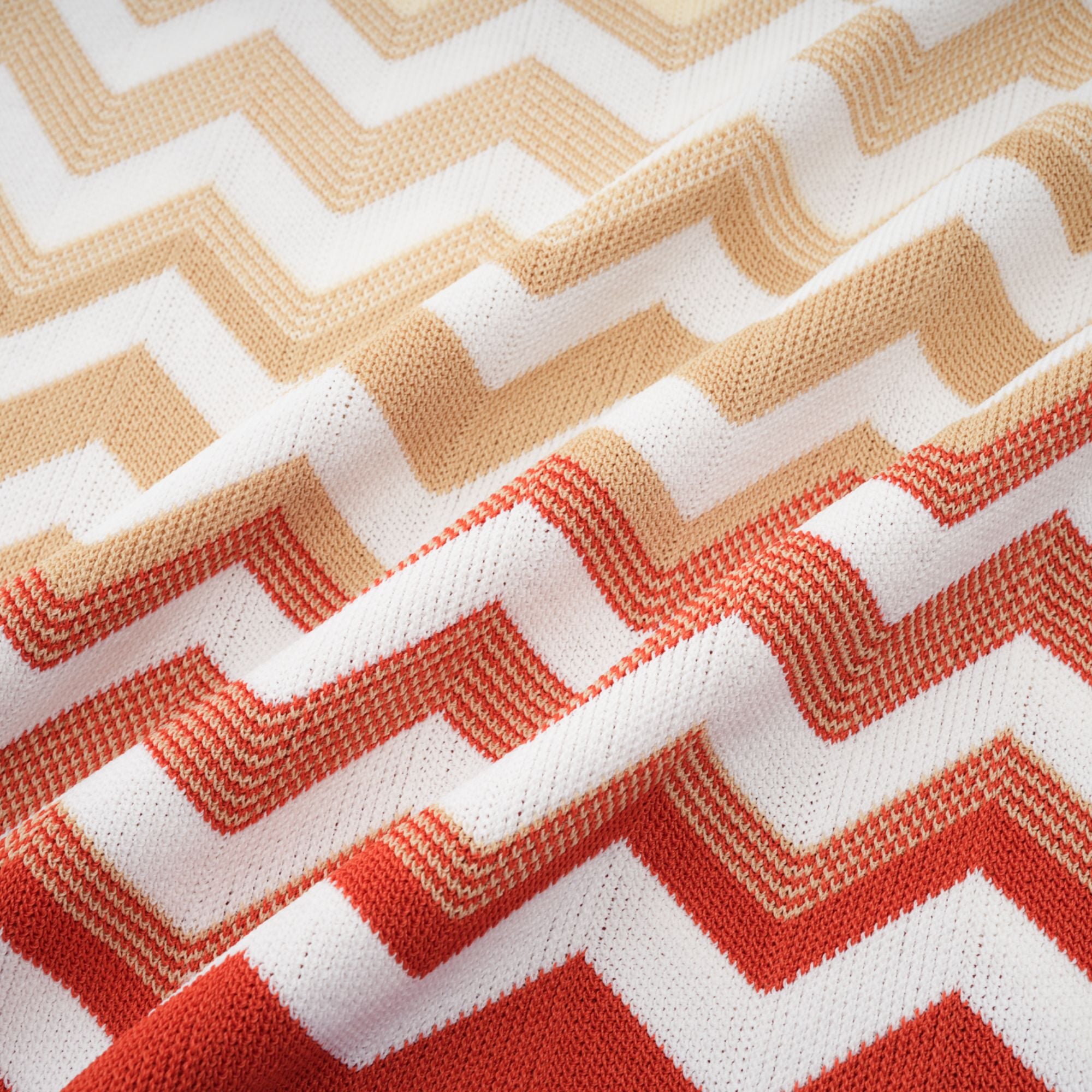 طقم إيزابيل الأصفر المتعرج المتناسق