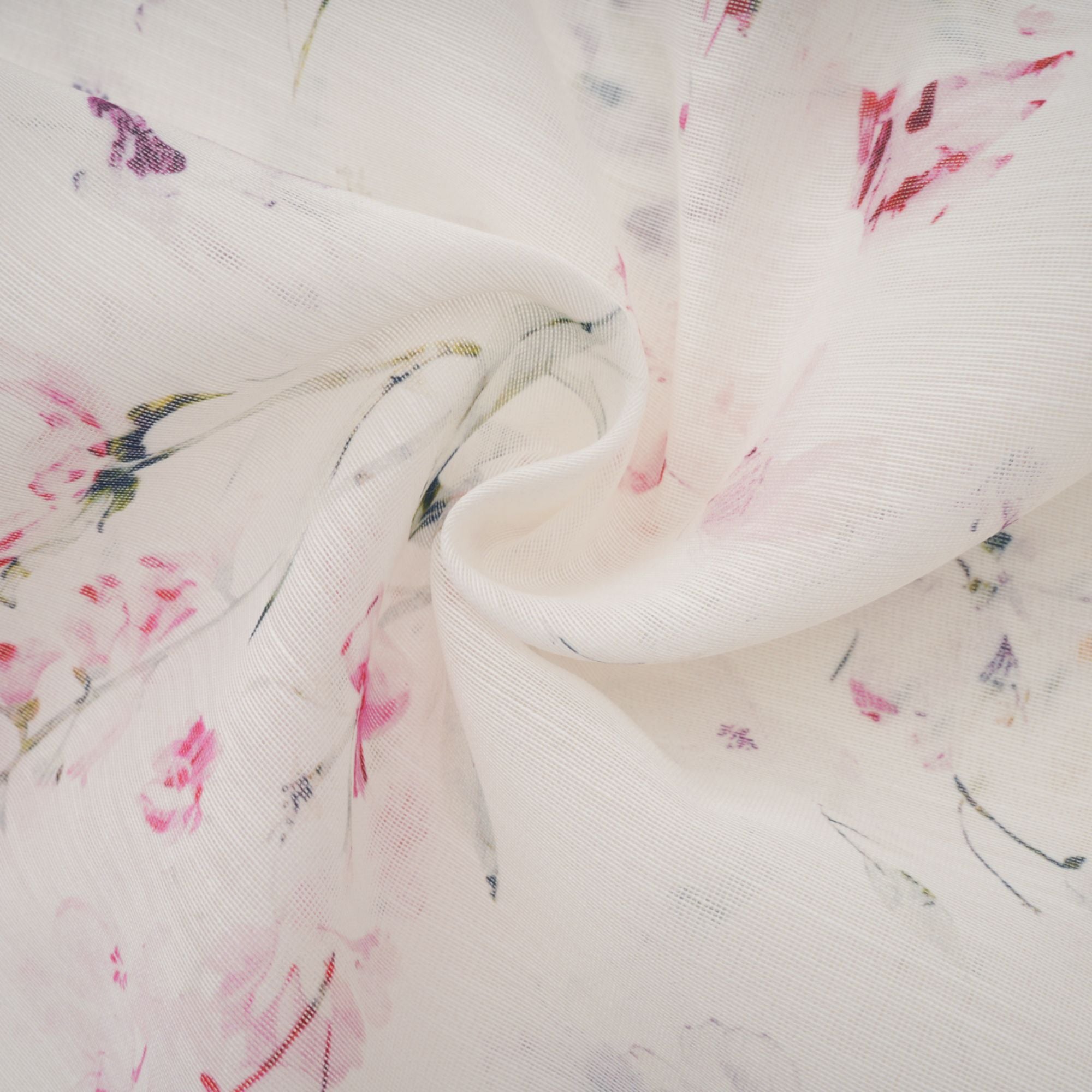 فستان زوي متوسط الطول بطبعة زهور باللون الأبيض