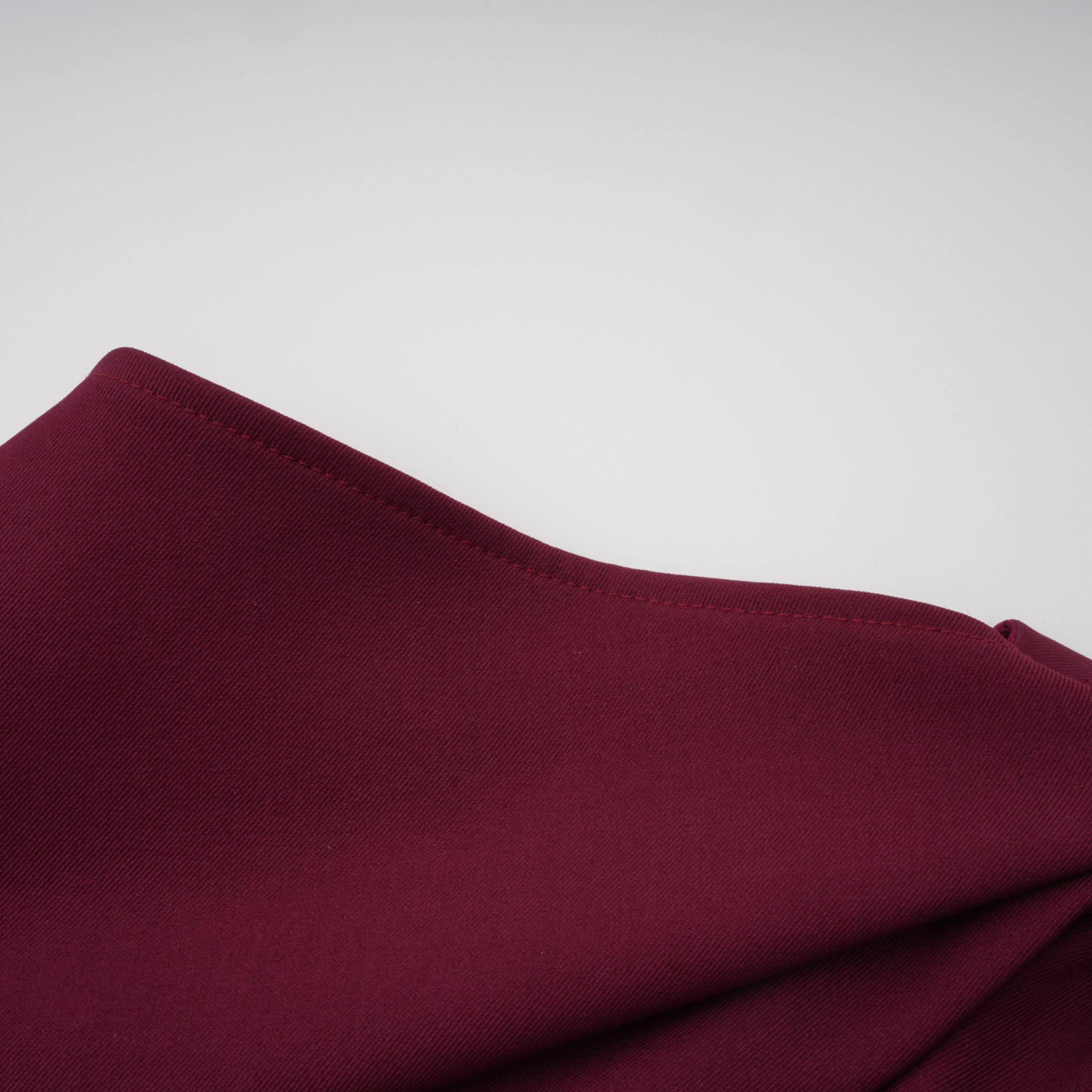 فستان ماكسي غير متماثل من Wren Burgundy