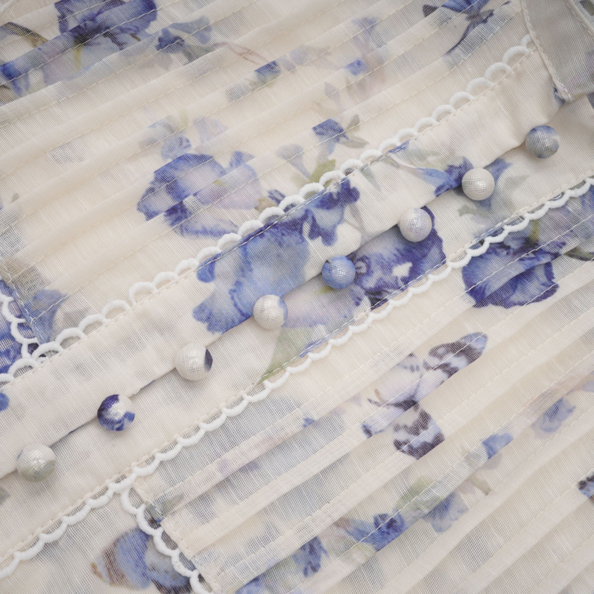 Ausgestelltes Chiffon-Minikleid Blandine mit Blumendruck