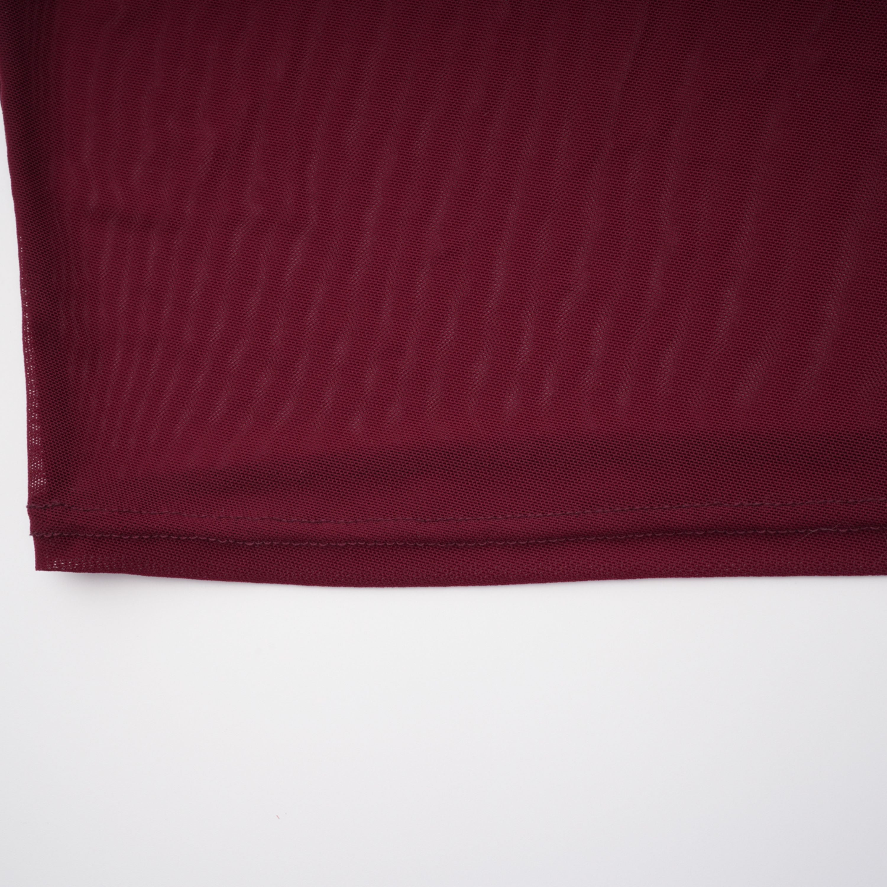 فستان طويل غير متماثل مع كشكش على شكل شريط