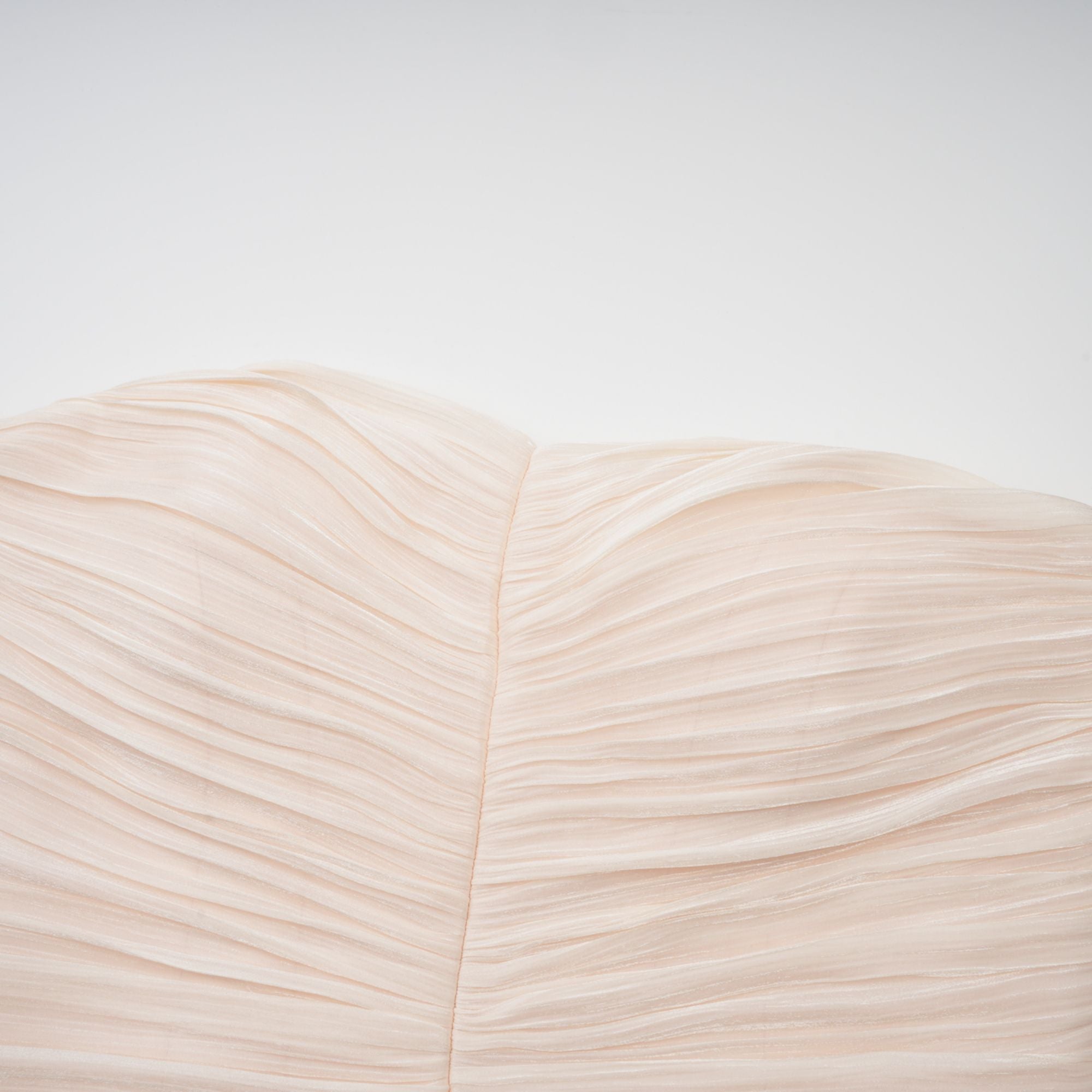 فستان ماكسي محايد من سيليست مع كشكشة