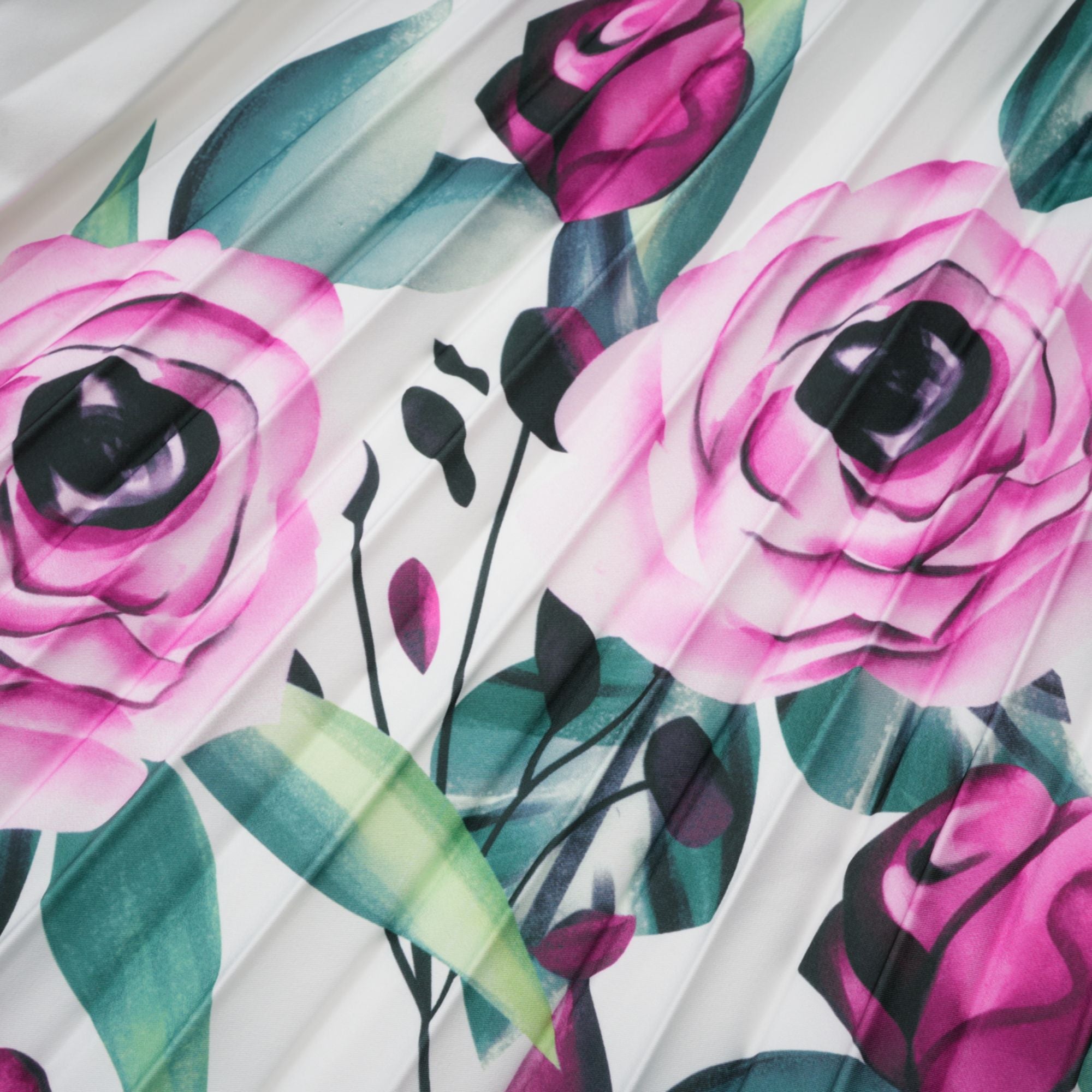 Pétale Weißes Maxikleid mit Rosenapplikation